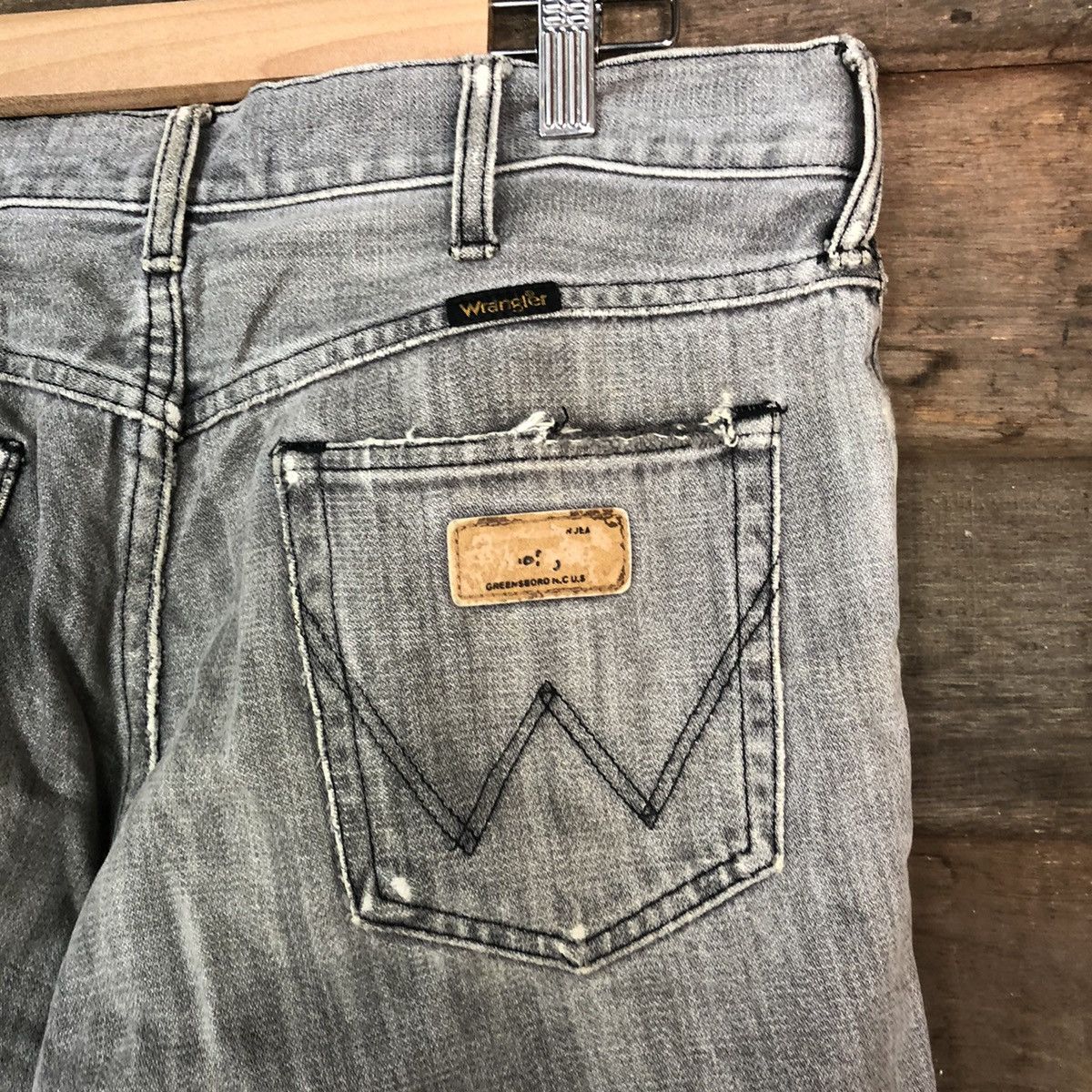 Vintage Wrangler Grey Distressed Denim Pants #6733 Size US 31 - 11 Thumbnail