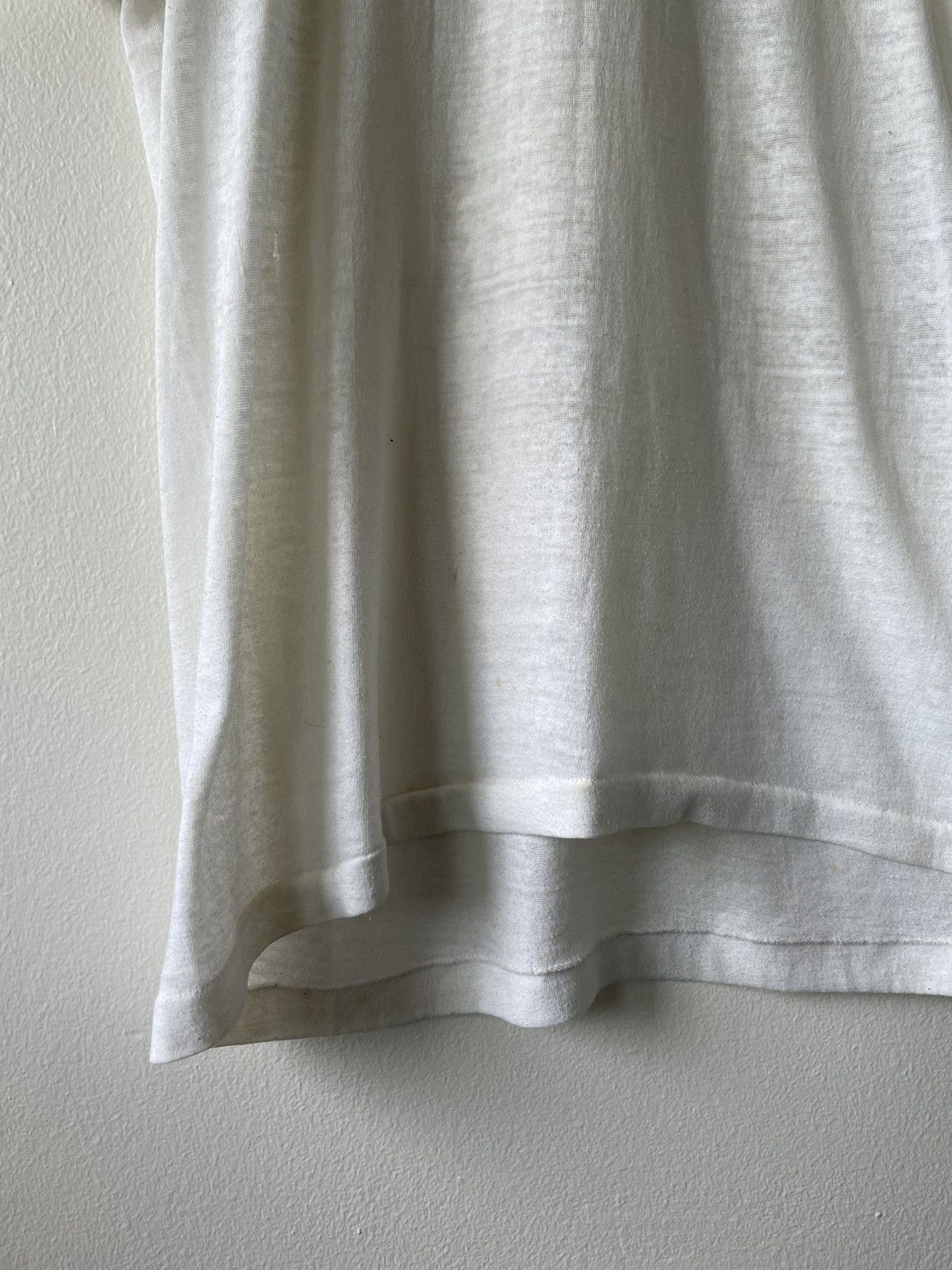 Vintage VINTAGE 50'S THRASHED T-SHIRT Size US L / EU 52-54 / 3 - 4 Thumbnail