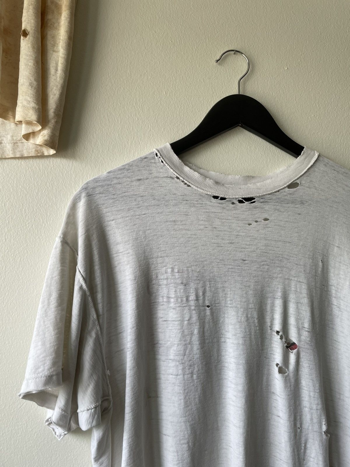 Vintage VINTAGE THRASHED SURF T-SHIRT Size US L / EU 52-54 / 3 - 5 Thumbnail