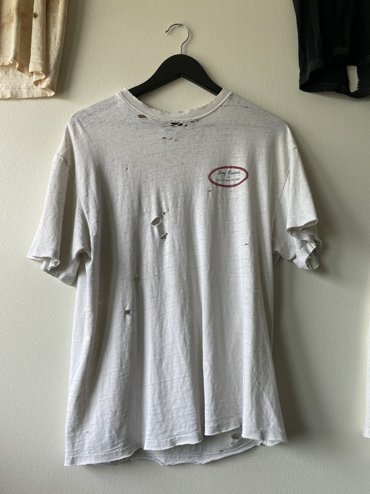 Vintage VINTAGE THRASHED SURF T-SHIRT Size US L / EU 52-54 / 3 - 11 Thumbnail