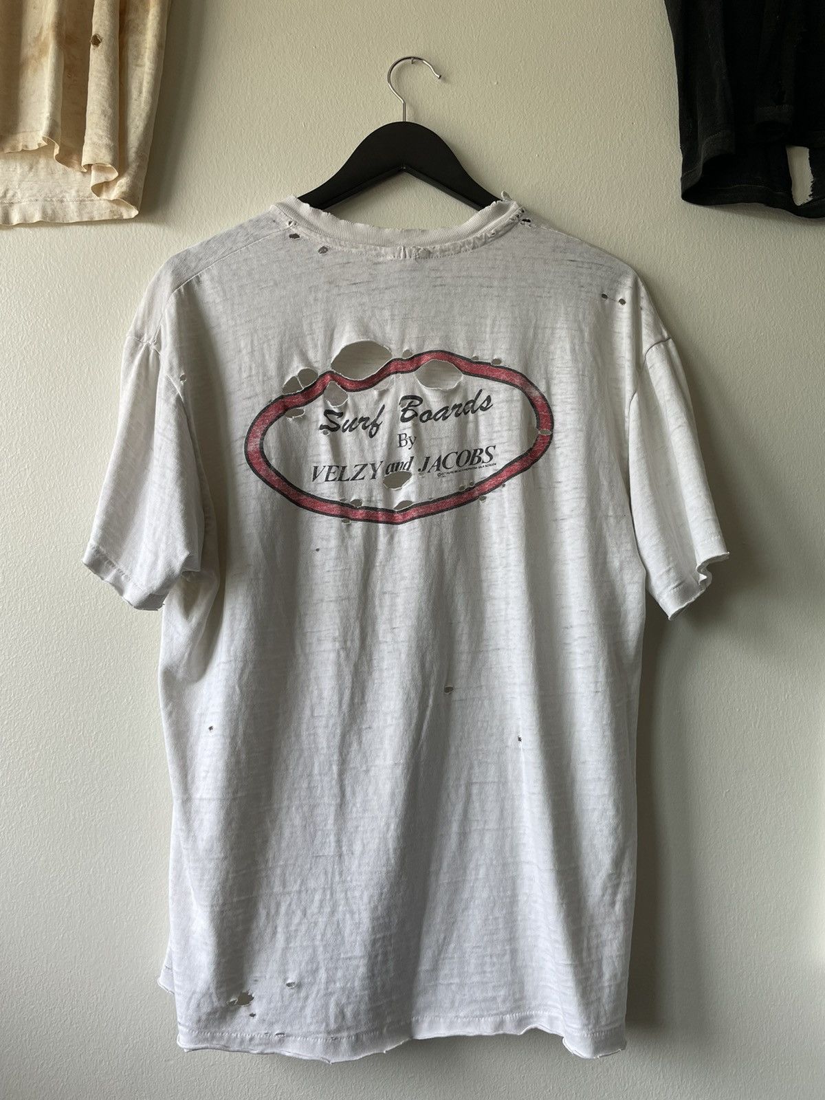 Vintage VINTAGE THRASHED SURF T-SHIRT Size US L / EU 52-54 / 3 - 14 Thumbnail