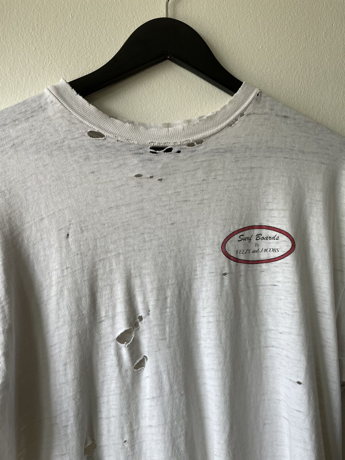Vintage VINTAGE THRASHED SURF T-SHIRT Size US L / EU 52-54 / 3 - 12 Thumbnail