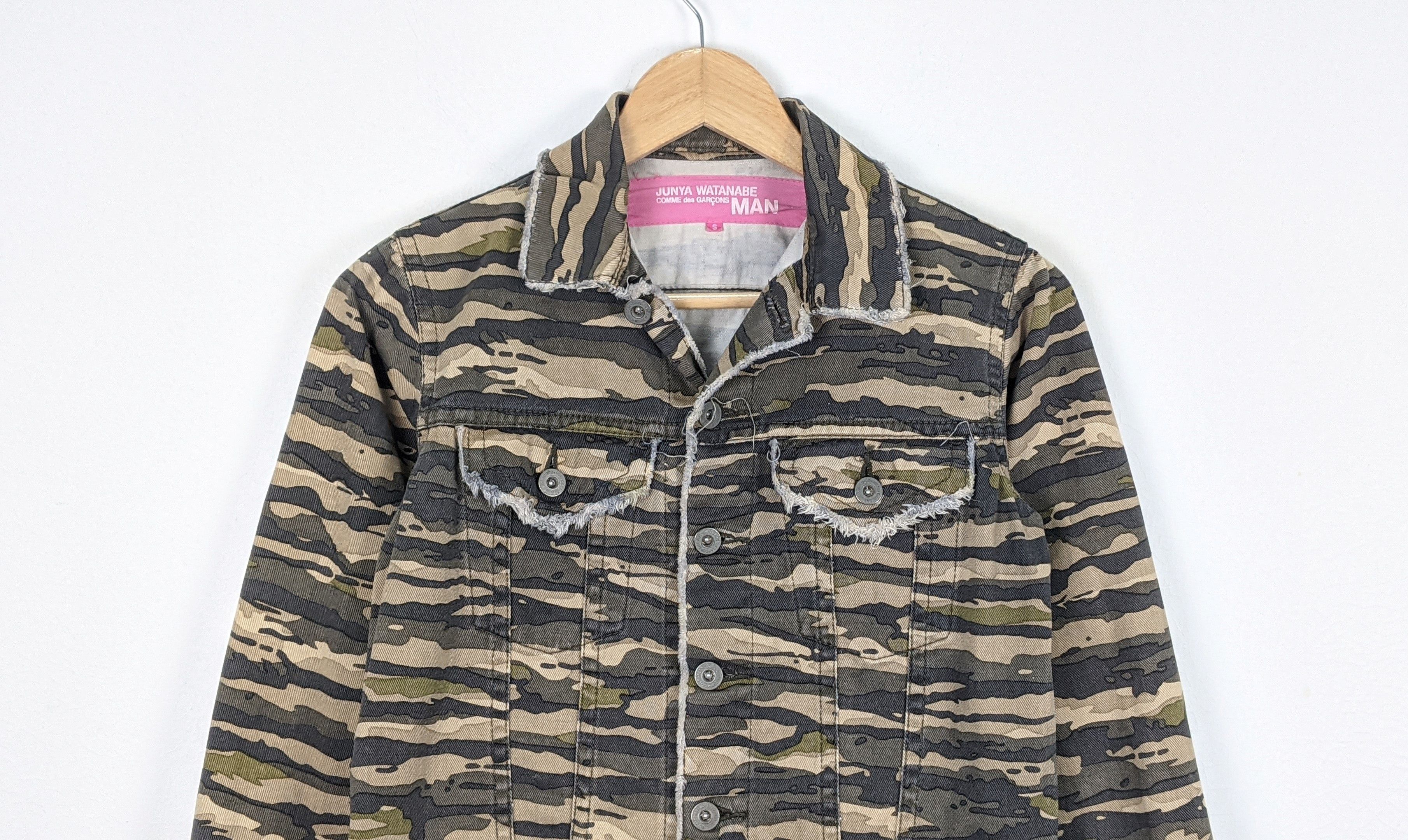 Comme des Garcons Junya Watanabe Comme des Garcons Camo Military Jacket Size S / US 4 / IT 40 - 2 Thumbnail
