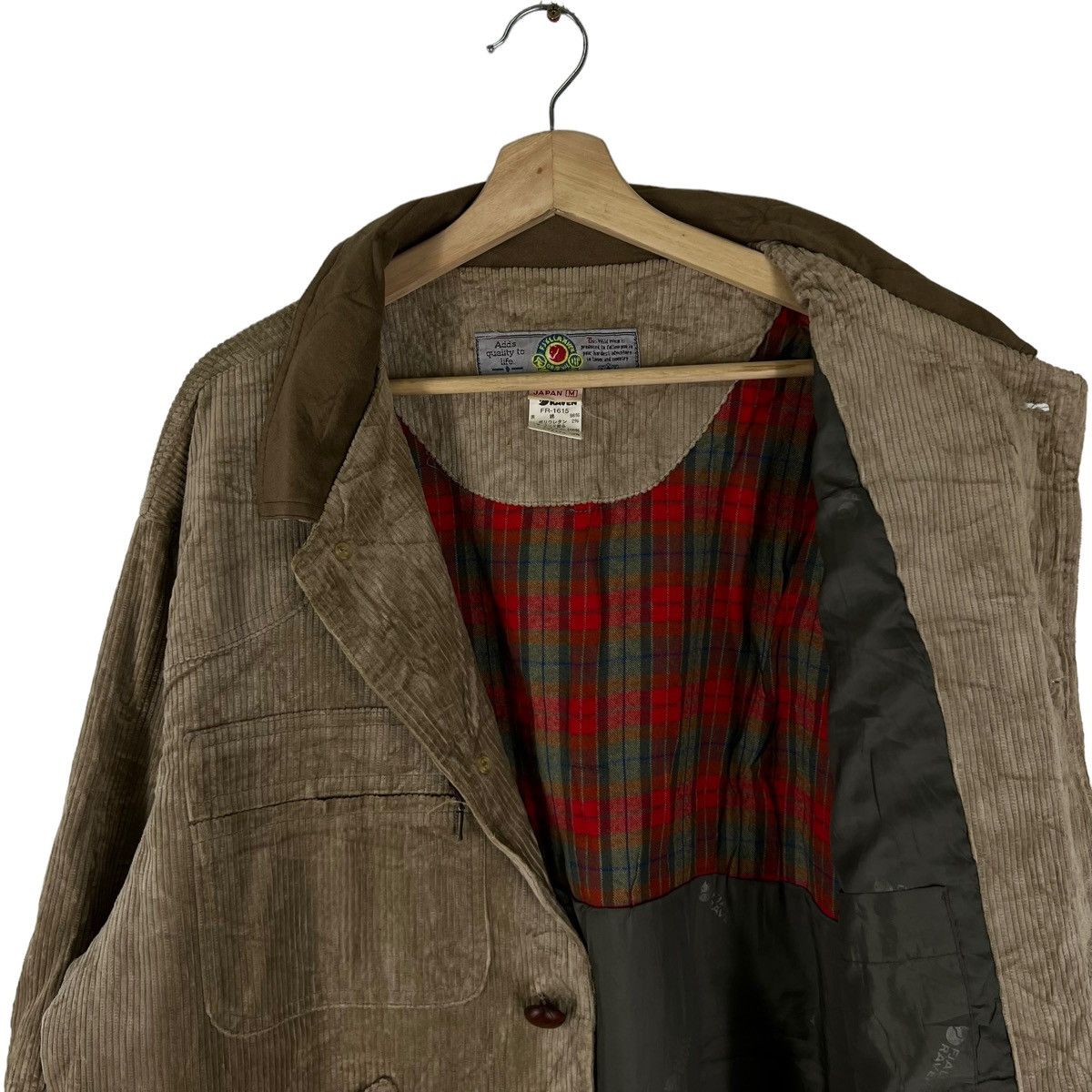Fjallraven VINTAGE FJALLRAVEN CORDUROY JACKET INSPIRED ISSEY MIYAKE Size US M / EU 48-50 / 2 - 10 Thumbnail