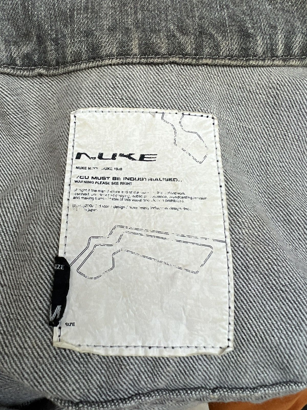 Japanese Brand Vintage 2000s NUKE Pre Julius 7 Faded Black Denim Jacket Size US M / EU 48-50 / 2 - 21 Thumbnail