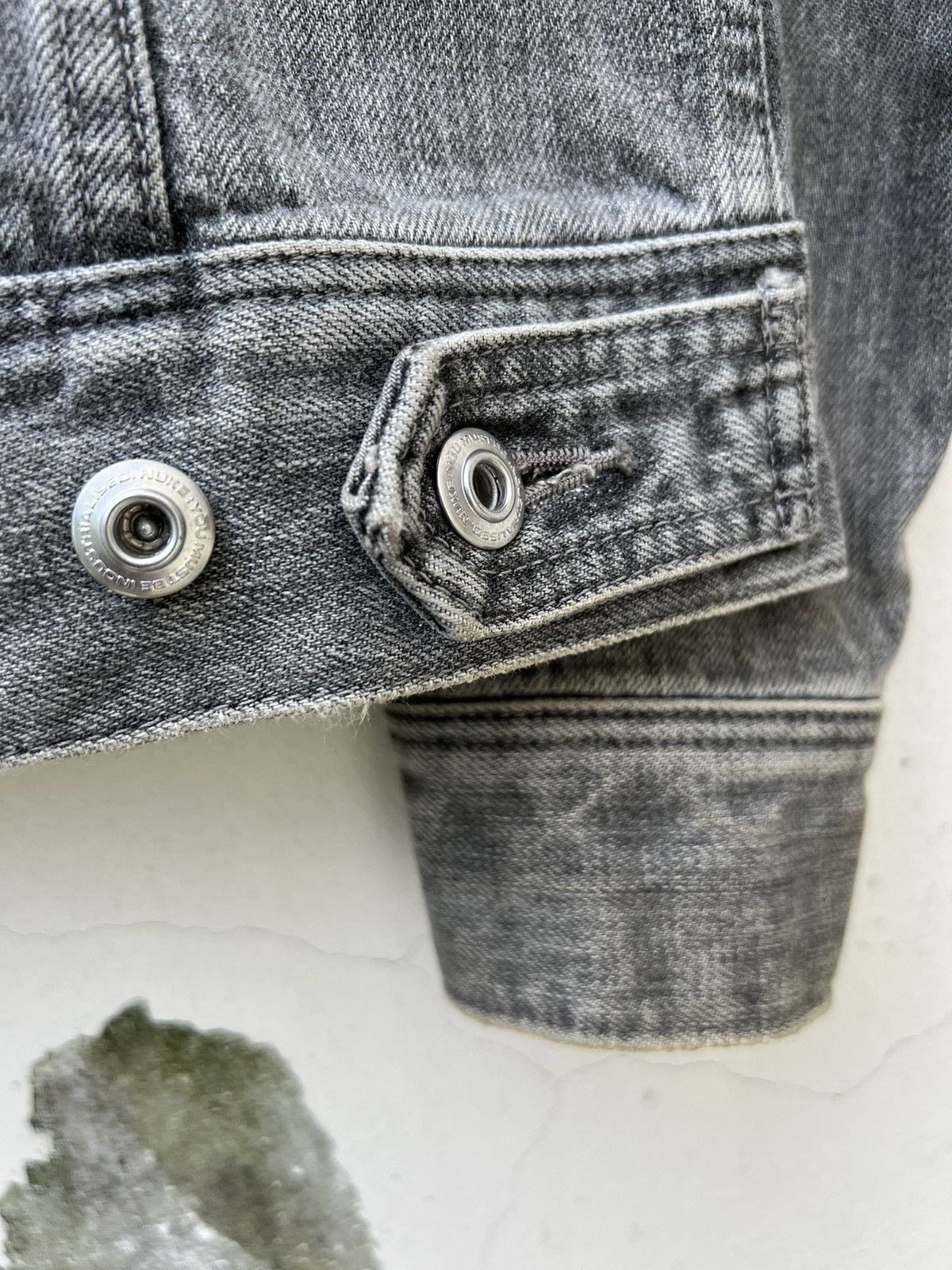 Japanese Brand Vintage 2000s NUKE Pre Julius 7 Faded Black Denim Jacket Size US M / EU 48-50 / 2 - 13 Thumbnail
