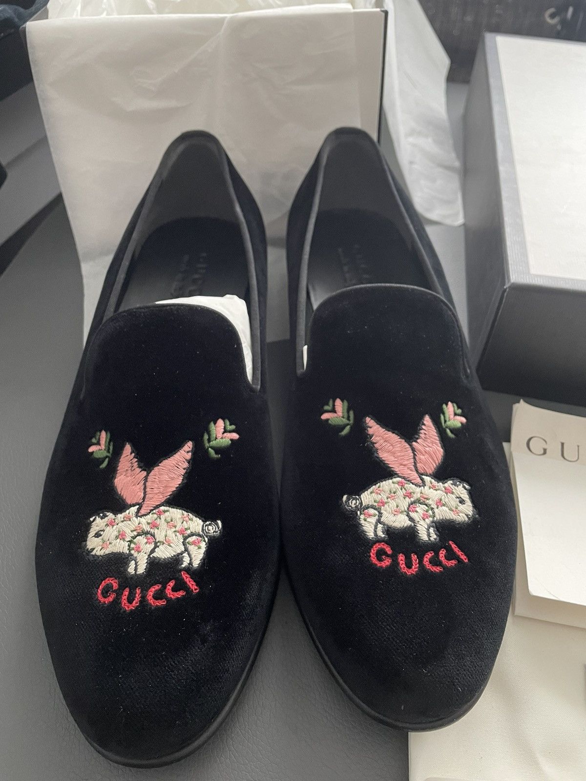 Gucci New Rare Super Runway Logo Flying Pig Velvet Leather Loafer Size US 9.5 / EU 42-43 - 2 Thumbnail