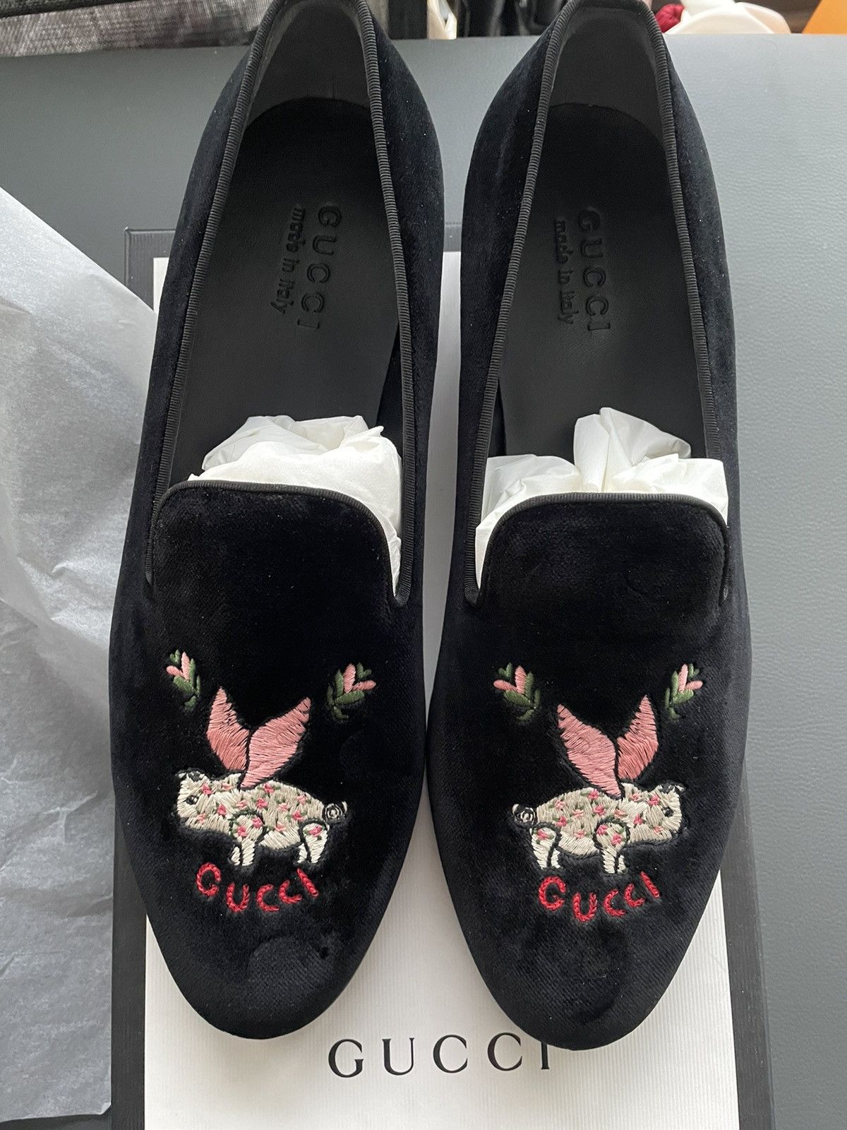 Gucci New Rare Super Runway Logo Flying Pig Velvet Leather Loafer Size US 9.5 / EU 42-43 - 1 Thumbnail