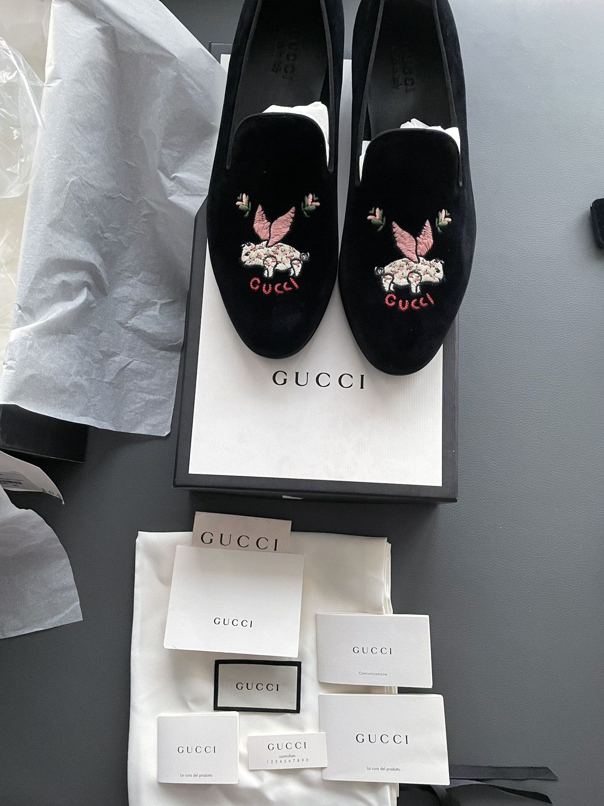 Gucci New Rare Super Runway Logo Flying Pig Velvet Leather Loafer Size US 9.5 / EU 42-43 - 14 Thumbnail