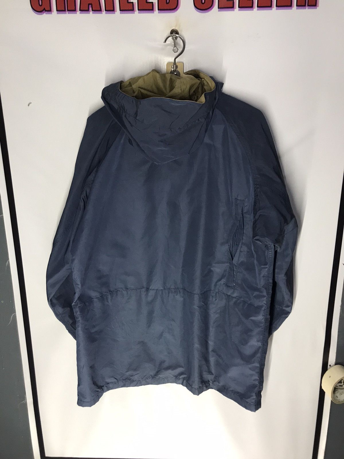 Other Windbreaker jacket hoodie wolrus Size US L / EU 52-54 / 3 - 7 Thumbnail