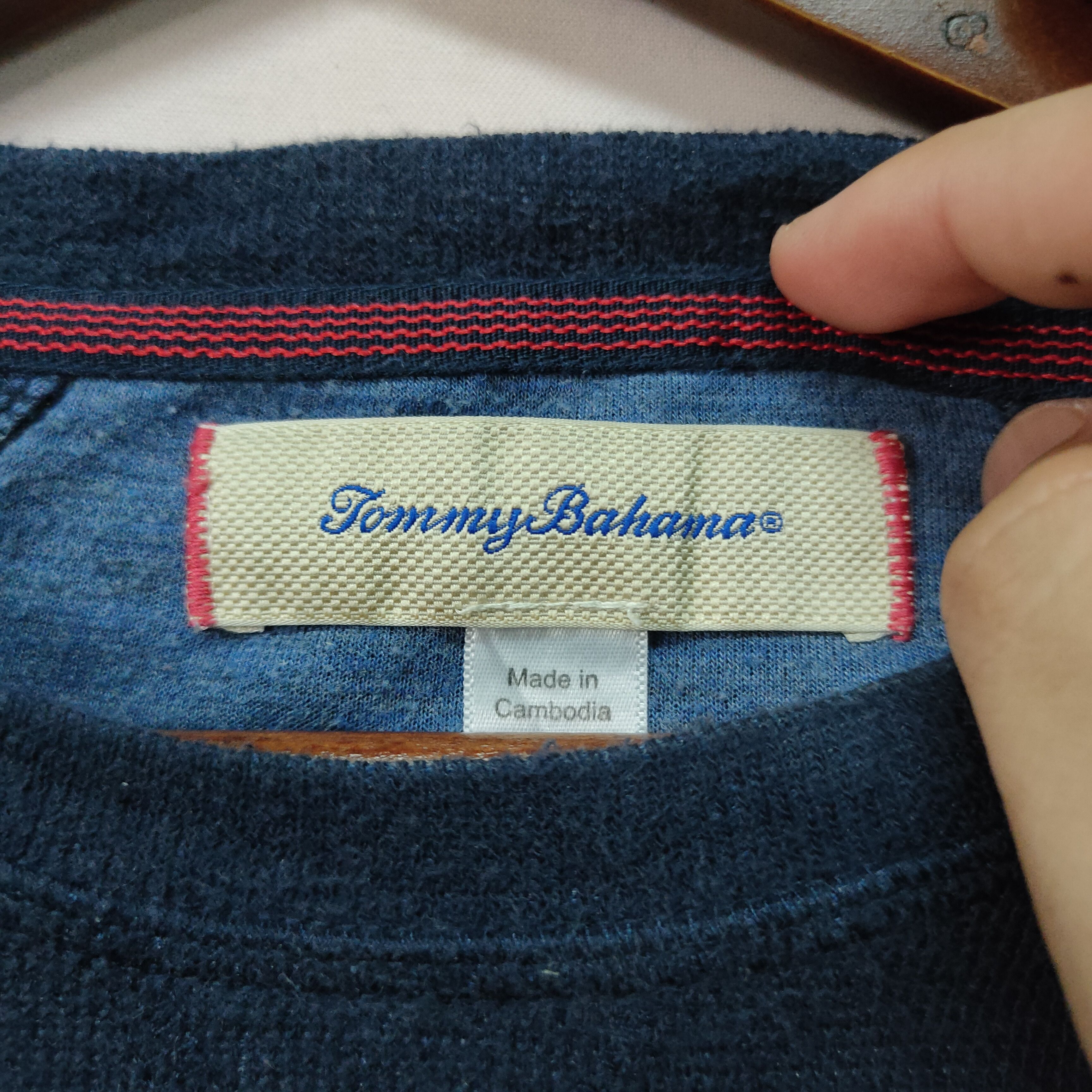 Tommy Bahama Vintage Tommy Bahama Embroidery Small Logo Long Shirt Size US M / EU 48-50 / 2 - 7 Thumbnail