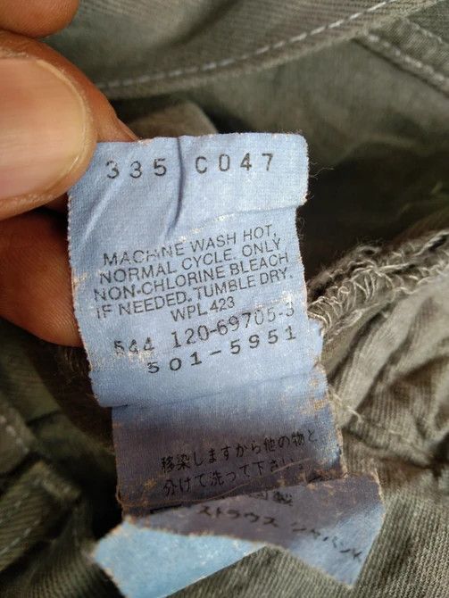 Levi's 90s Vintage Levis 501 Made In USA Distressed Jeans 30x32 Size US 30 / EU 46 - 7 Thumbnail