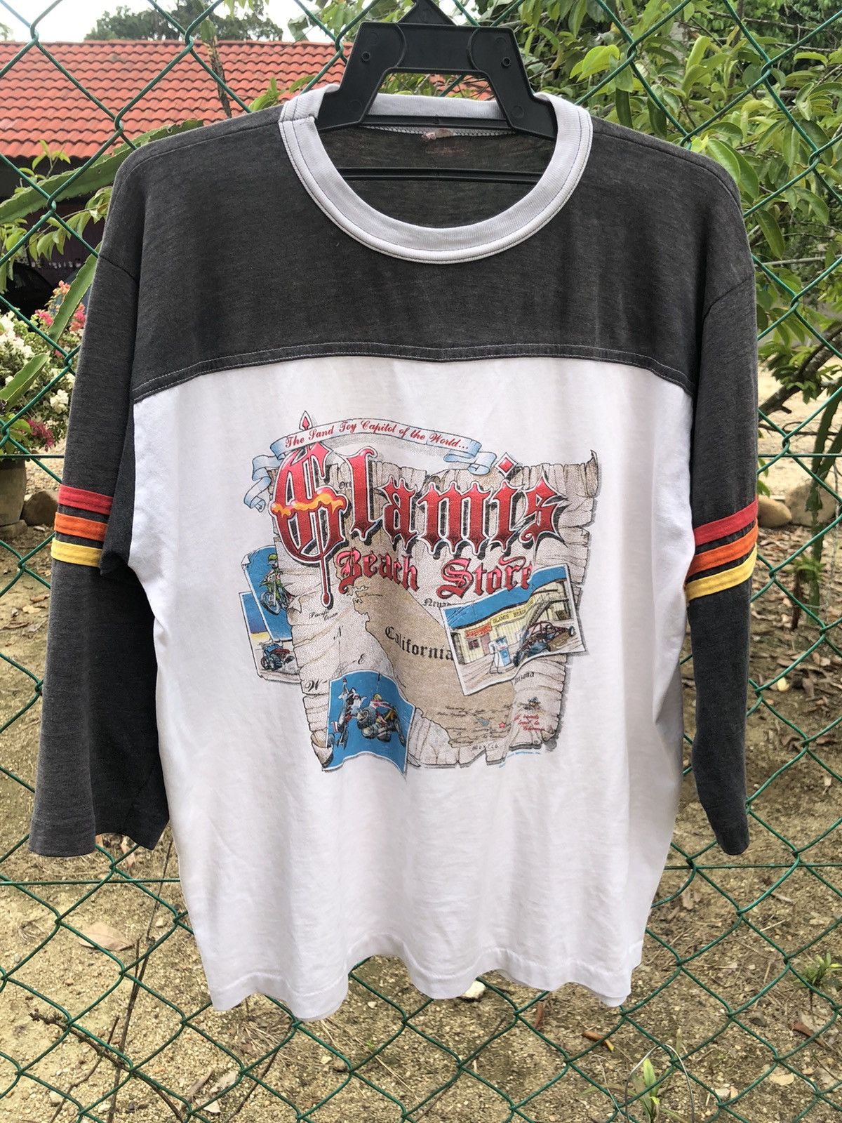 Vintage Vintage Raglan 80s 3q tee California casual sportswear Size US XL / EU 56 / 4 - 1 Thumbnail