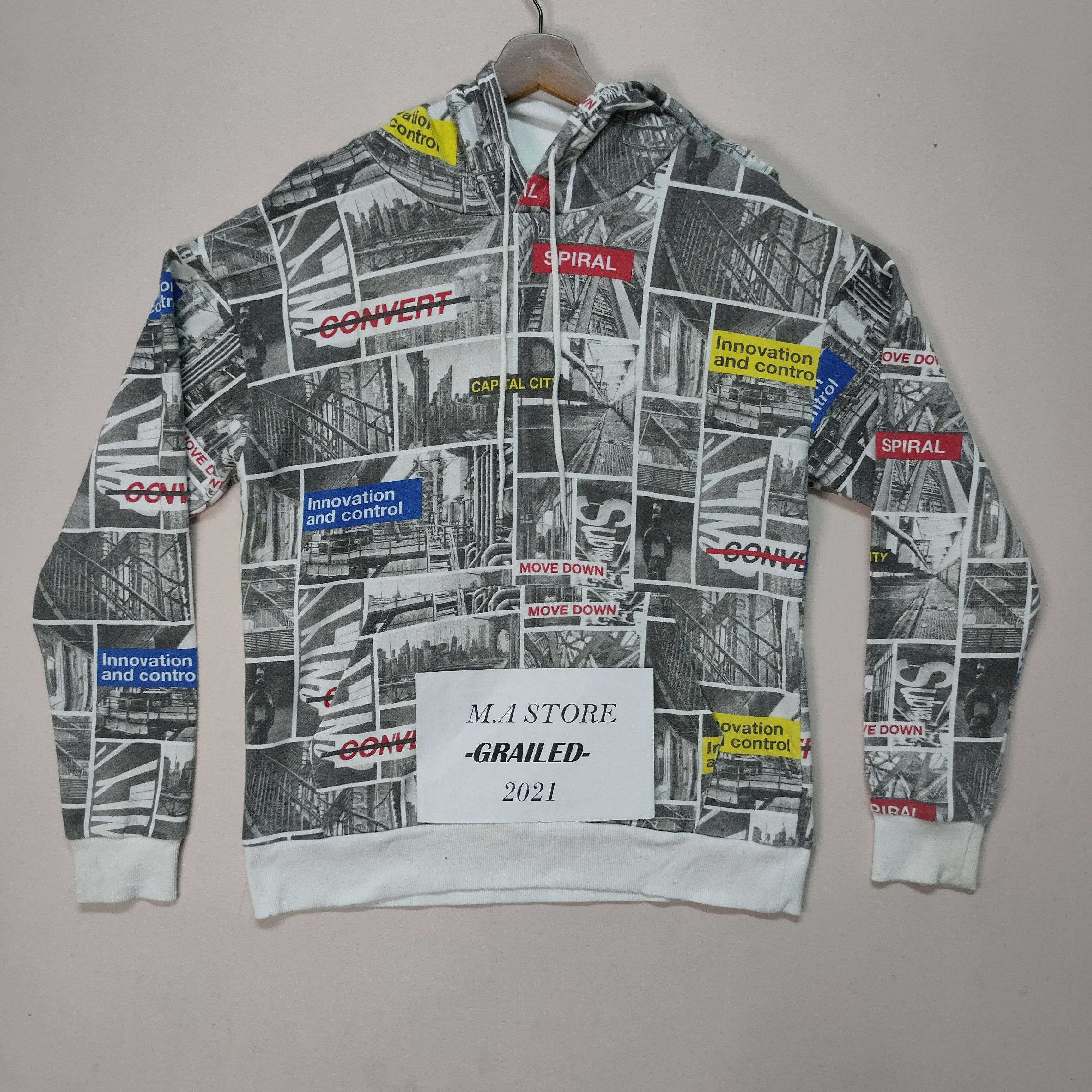Japanese Brand Vintage Japanese Brand Browny Full Print Hoodie Sweatshirt Size US M / EU 48-50 / 2 - 1 Thumbnail