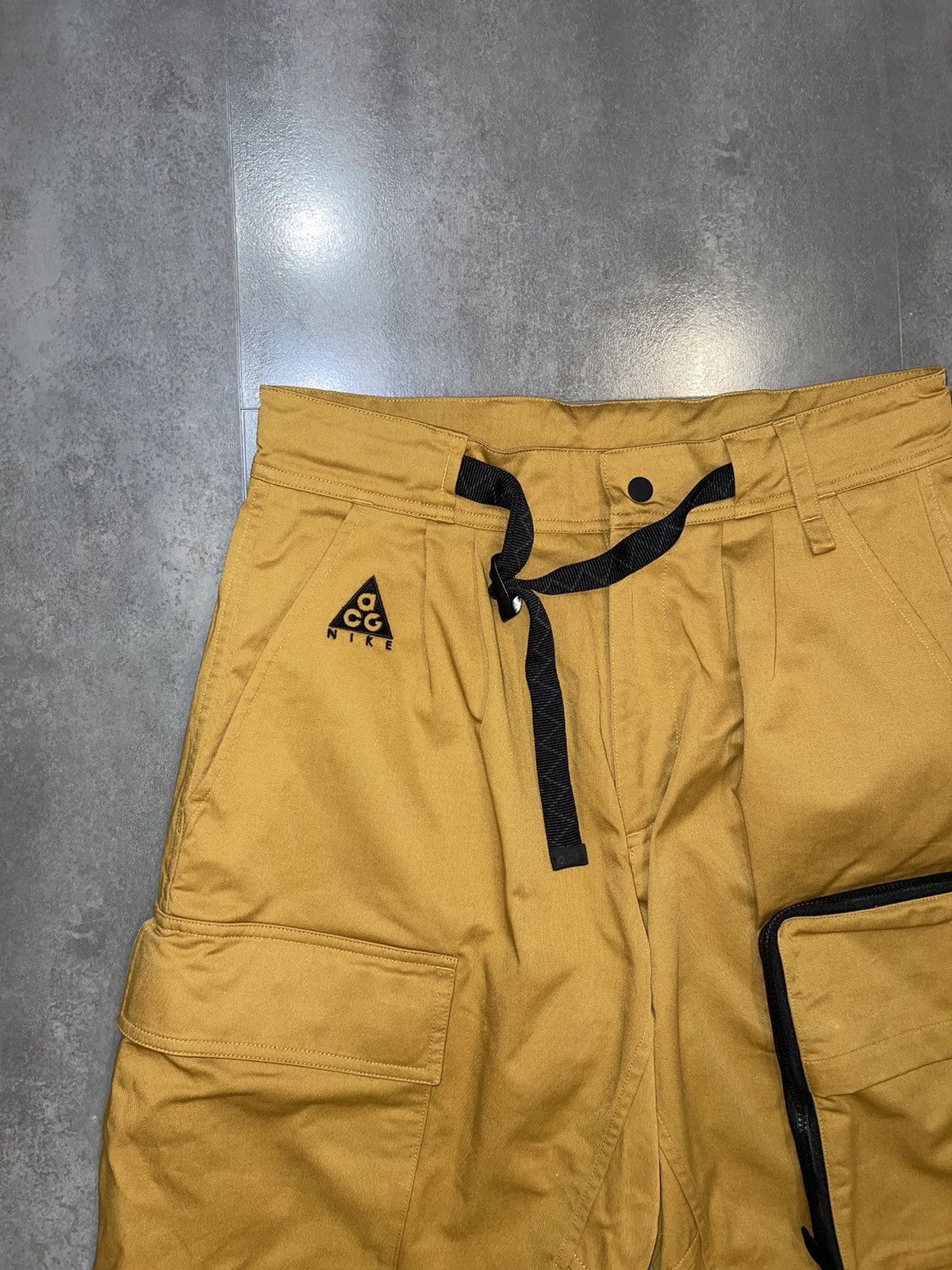 Nike ACG Nike ACG X Errolson Hugh Technical Orange Cargo Pants Size US 30 / EU 46 - 2 Thumbnail
