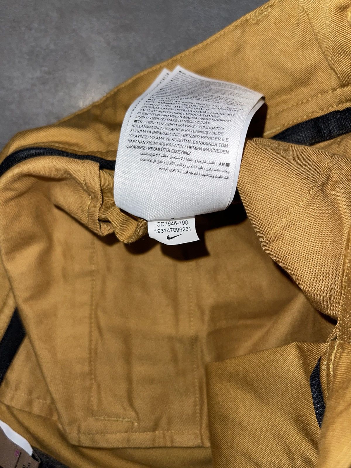 Nike ACG Nike ACG X Errolson Hugh Technical Orange Cargo Pants Size US 30 / EU 46 - 17 Thumbnail