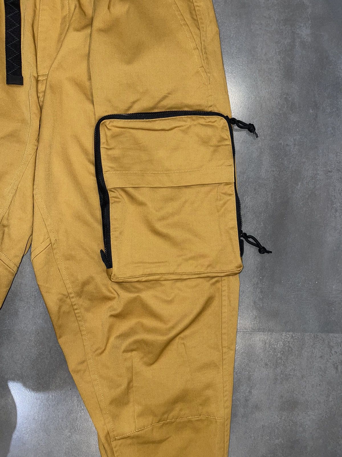 Nike ACG Nike ACG X Errolson Hugh Technical Orange Cargo Pants Size US 30 / EU 46 - 4 Thumbnail