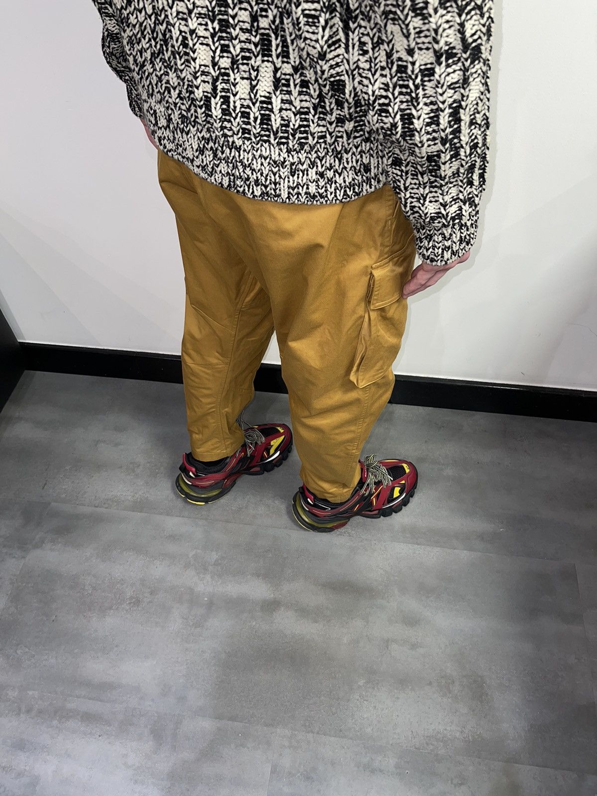 Nike ACG Nike ACG X Errolson Hugh Technical Orange Cargo Pants Size US 30 / EU 46 - 12 Thumbnail