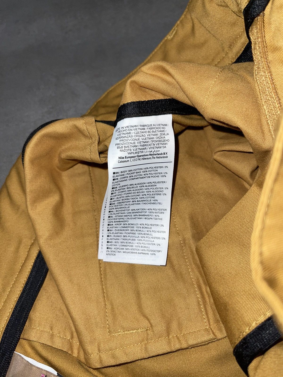 Nike ACG Nike ACG X Errolson Hugh Technical Orange Cargo Pants Size US 30 / EU 46 - 16 Thumbnail