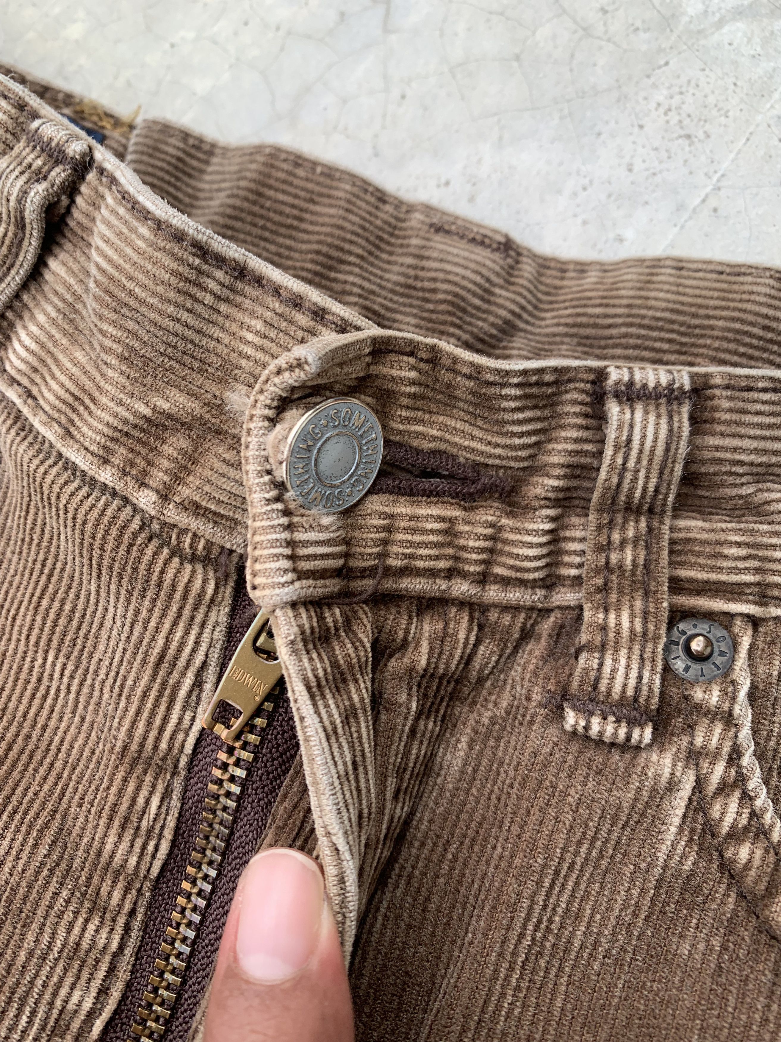 Edwin Vintage Something by Edwin High Waisted Corduroy Wide Pants Size 26" / US 2 / IT 38 - 8 Thumbnail