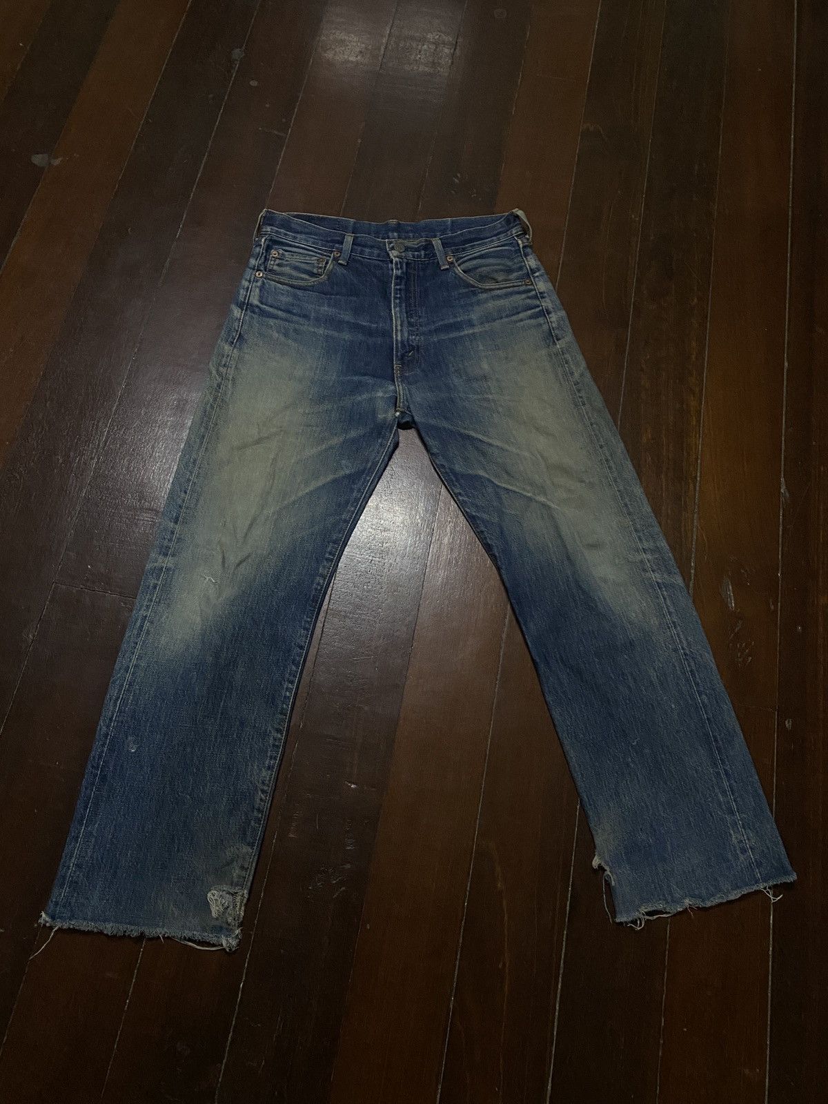 Levi's Vintage Clothing FIRE 🔥🔥 VINTAGE 90s LEVIS BIG E LVC 502 SELVEDGE DISTRESSED Size US 32 / EU 48 - 2 Thumbnail