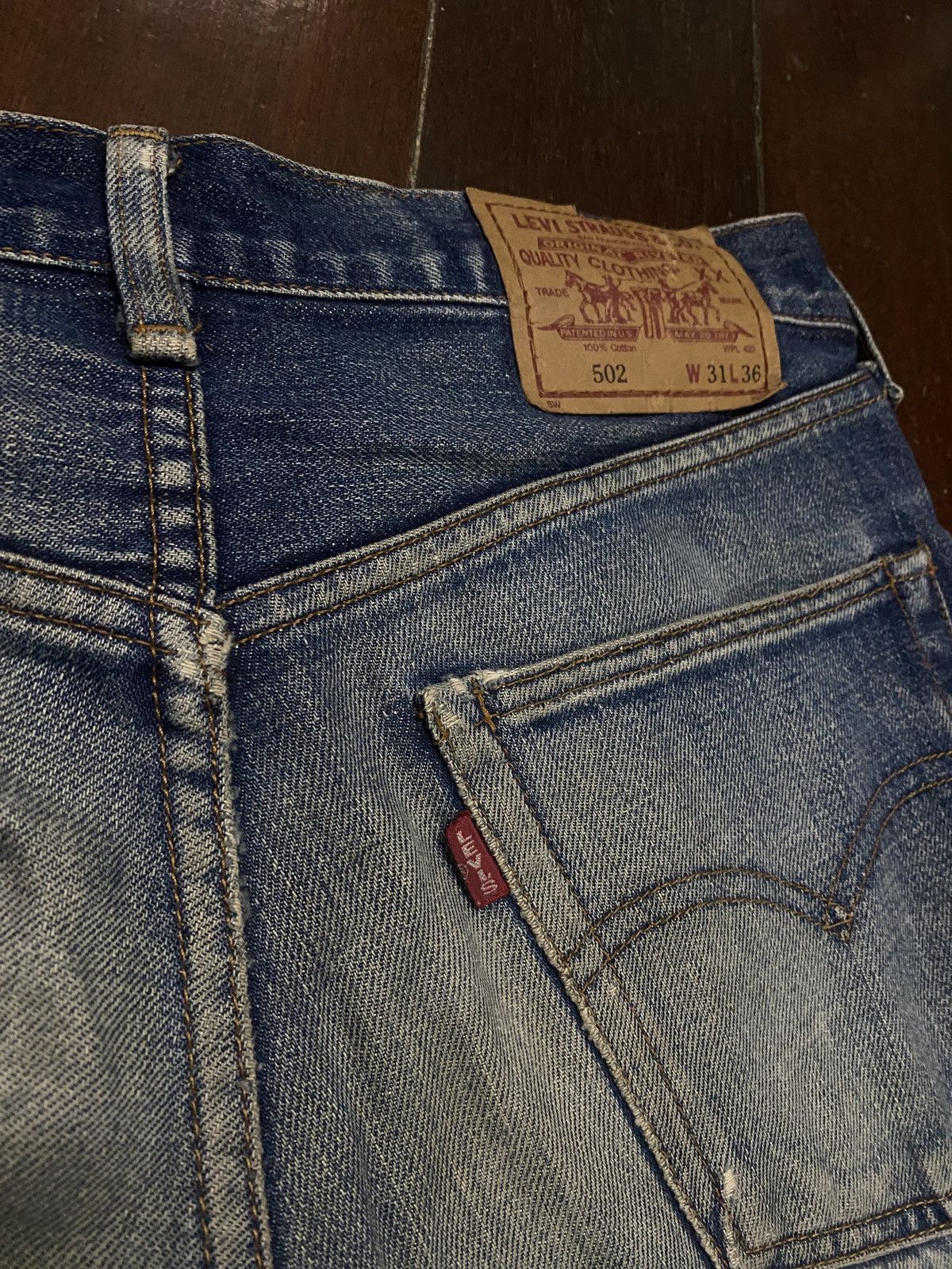 Levi's Vintage Clothing FIRE 🔥🔥 VINTAGE 90s LEVIS BIG E LVC 502 SELVEDGE DISTRESSED Size US 32 / EU 48 - 8 Thumbnail