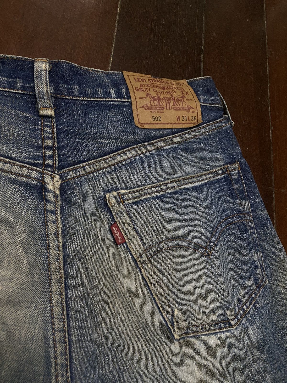 Levi's Vintage Clothing FIRE 🔥🔥 VINTAGE 90s LEVIS BIG E LVC 502 SELVEDGE DISTRESSED Size US 32 / EU 48 - 7 Thumbnail
