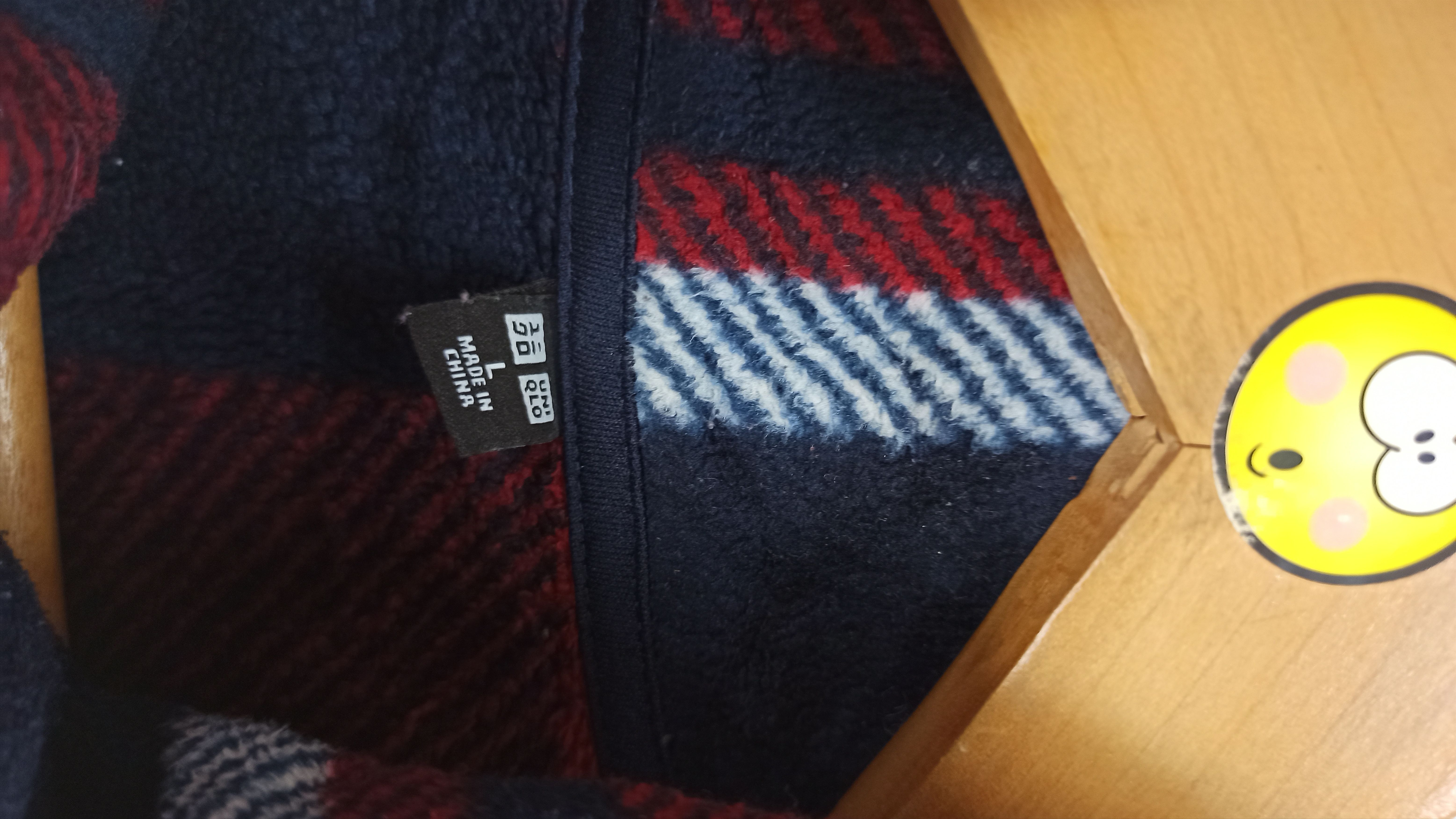 Japanese Brand Uniqlo Fleece Red Colour Good Condition used Size US M / EU 48-50 / 2 - 4 Thumbnail