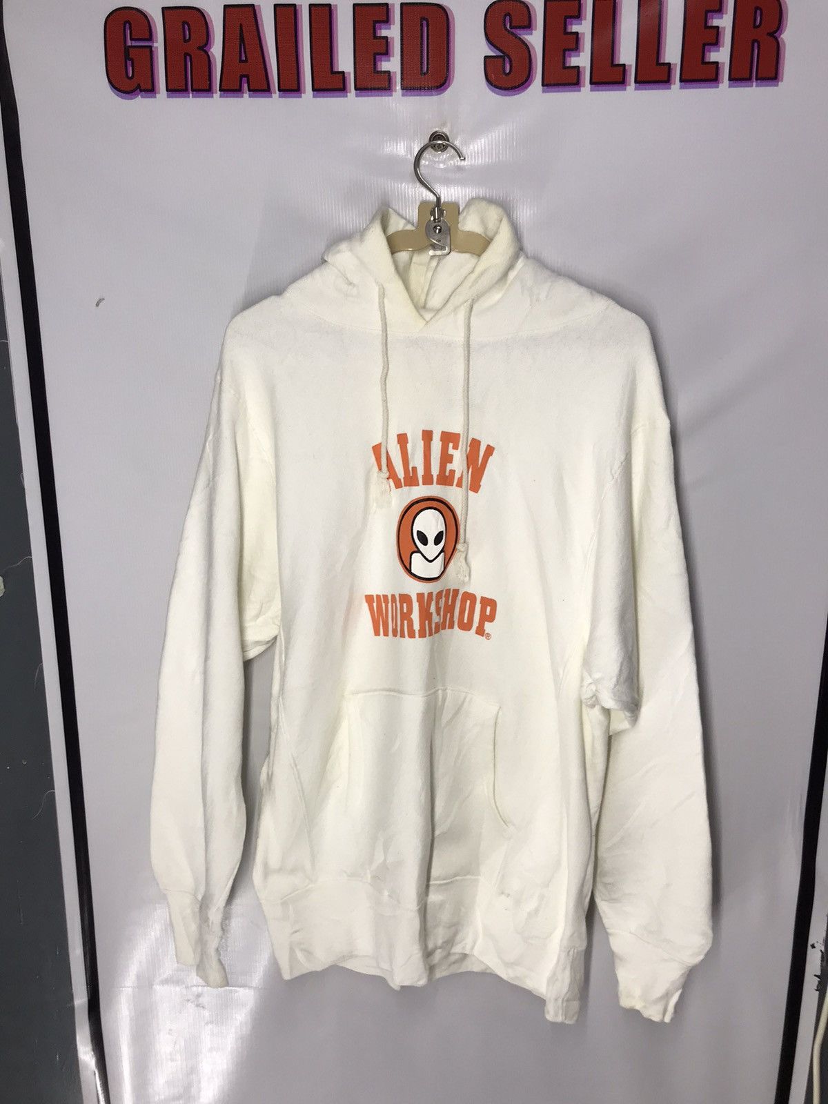 Alien Workshop 🔥Best offer🔥Vintage alien workshop hoodie pullover Size US L / EU 52-54 / 3 - 10 Thumbnail