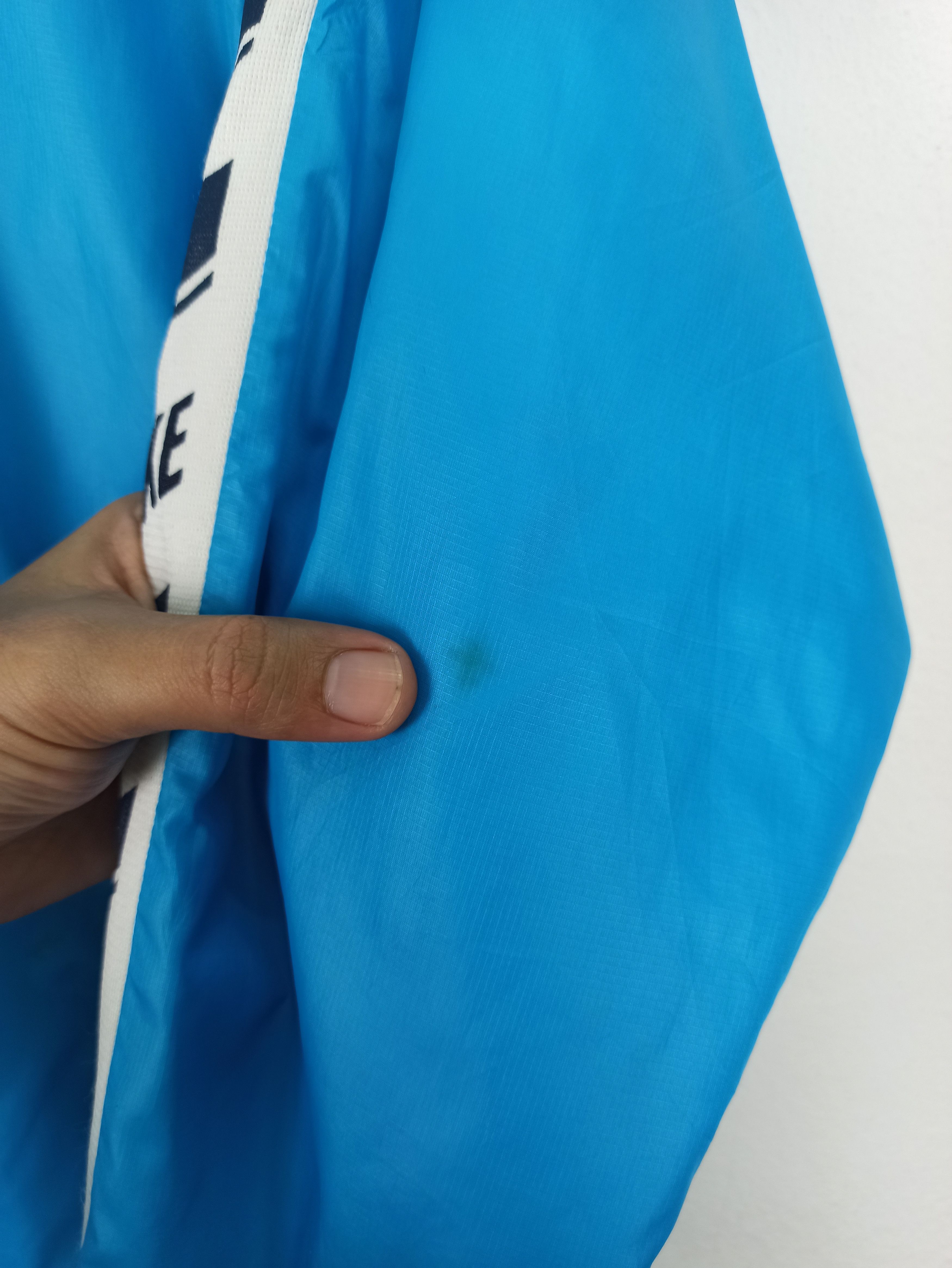 Nike Nike Side Tape Windbreaker Tracktop Jacket (c38) Size US S / EU 44-46 / 1 - 4 Thumbnail