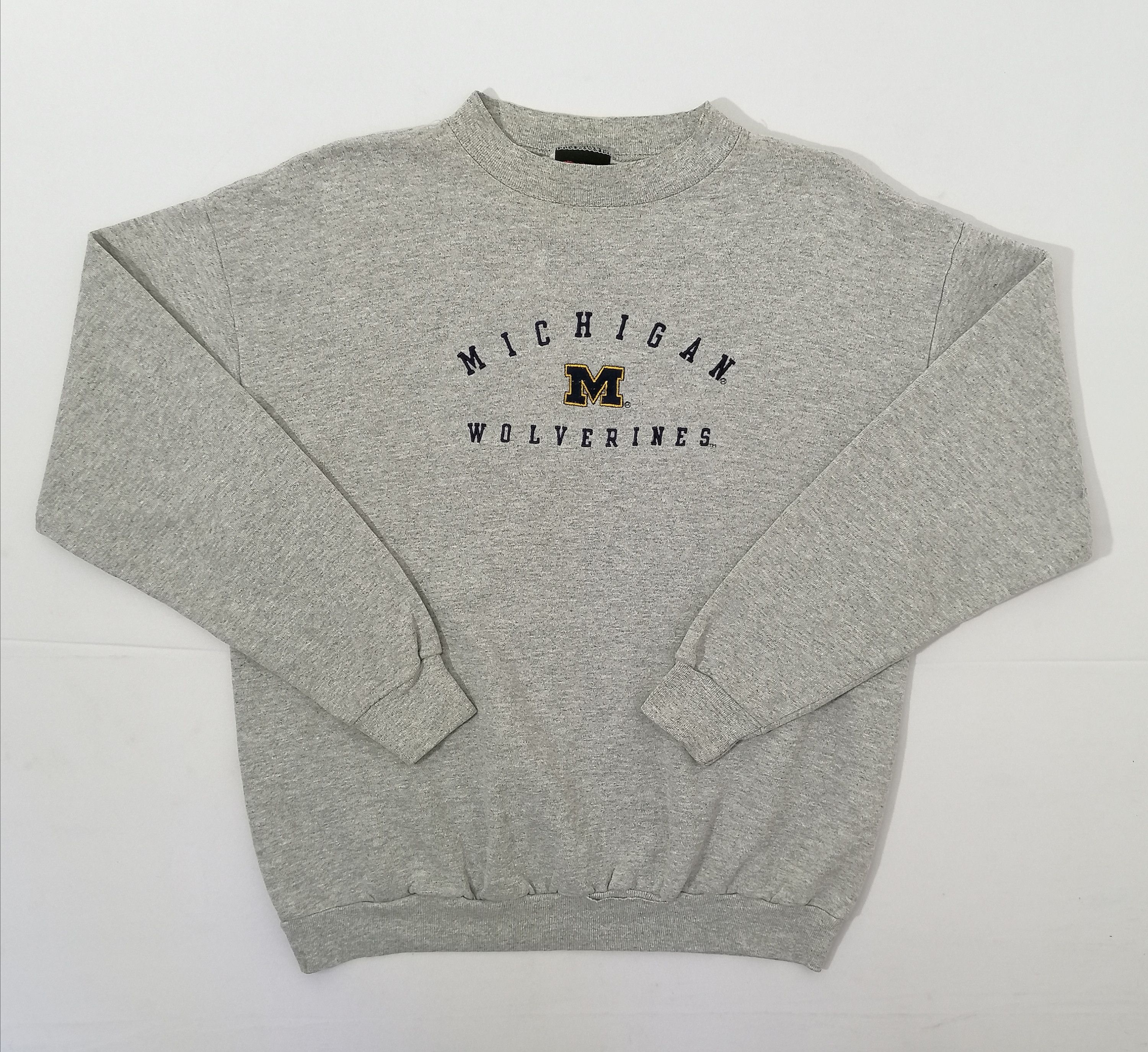 Vintage Michigan Wolverines Embroidered Sweatshirt Size US L / EU 52-54 / 3 - 1 Thumbnail