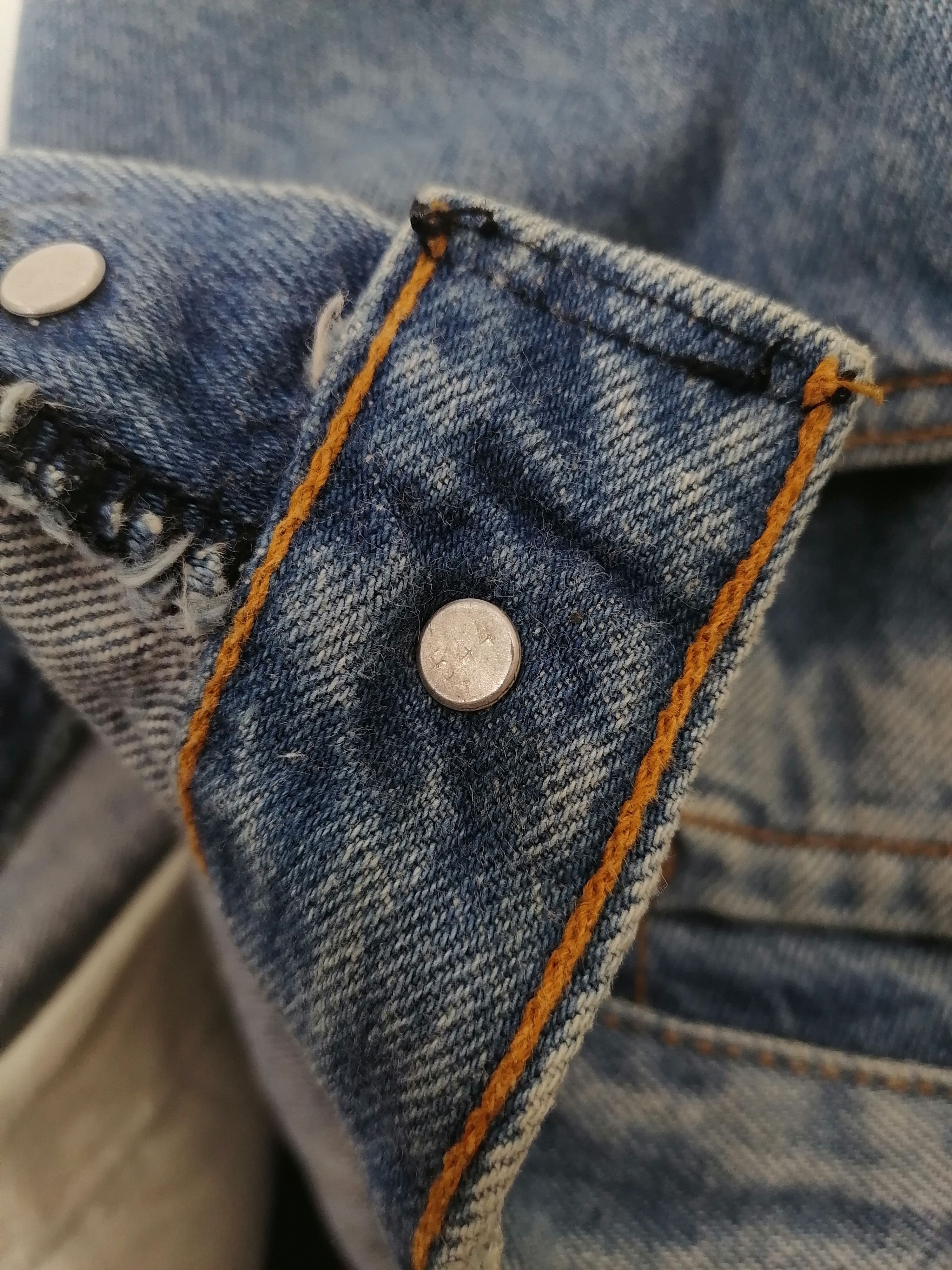 Levi's Levi's Strauss 17501-0122 Small Waist Denim Jeans Size US 26 / EU 42 - 6 Thumbnail