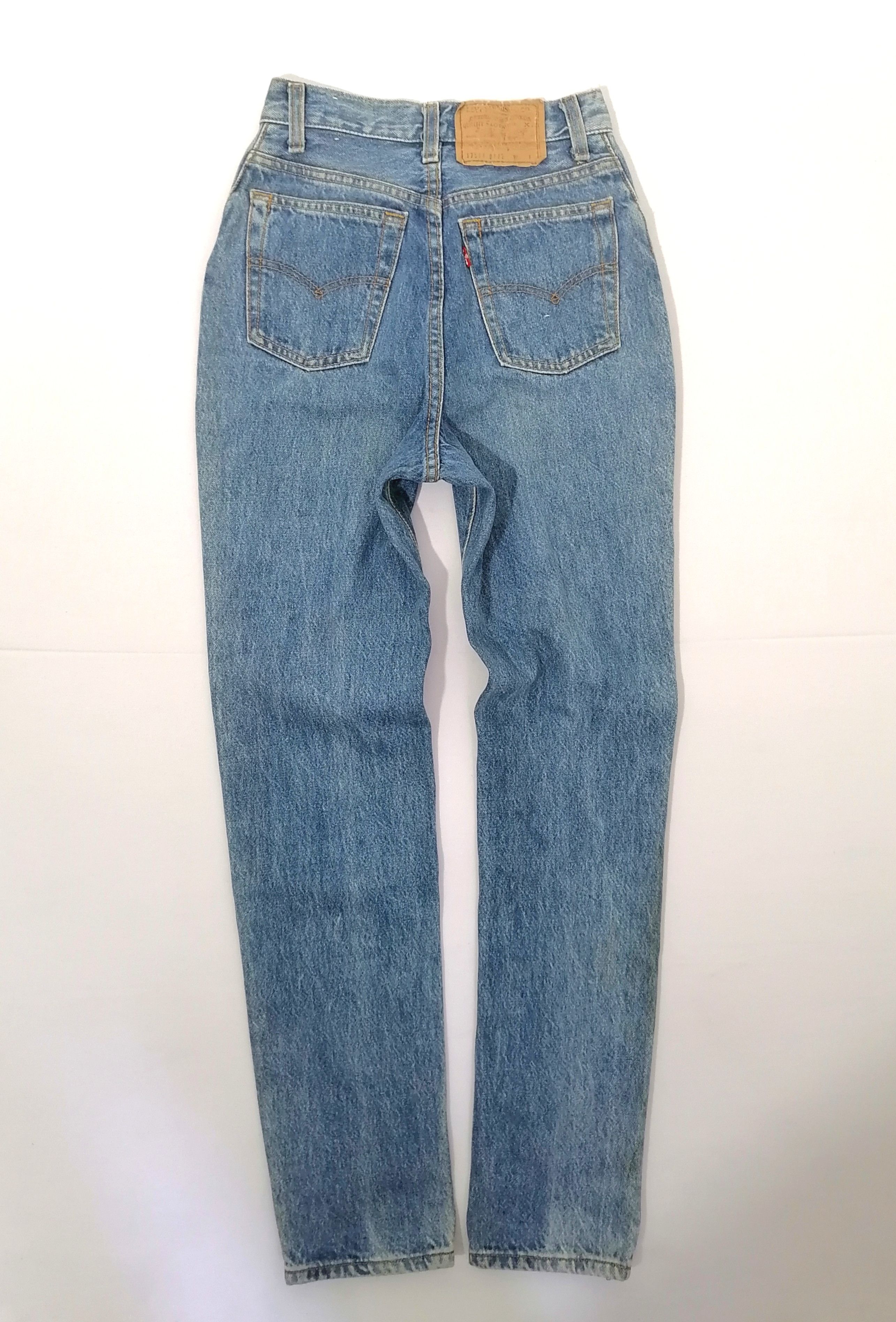 Levi's Levi's Strauss 17501-0122 Small Waist Denim Jeans Size US 26 / EU 42 - 3 Thumbnail