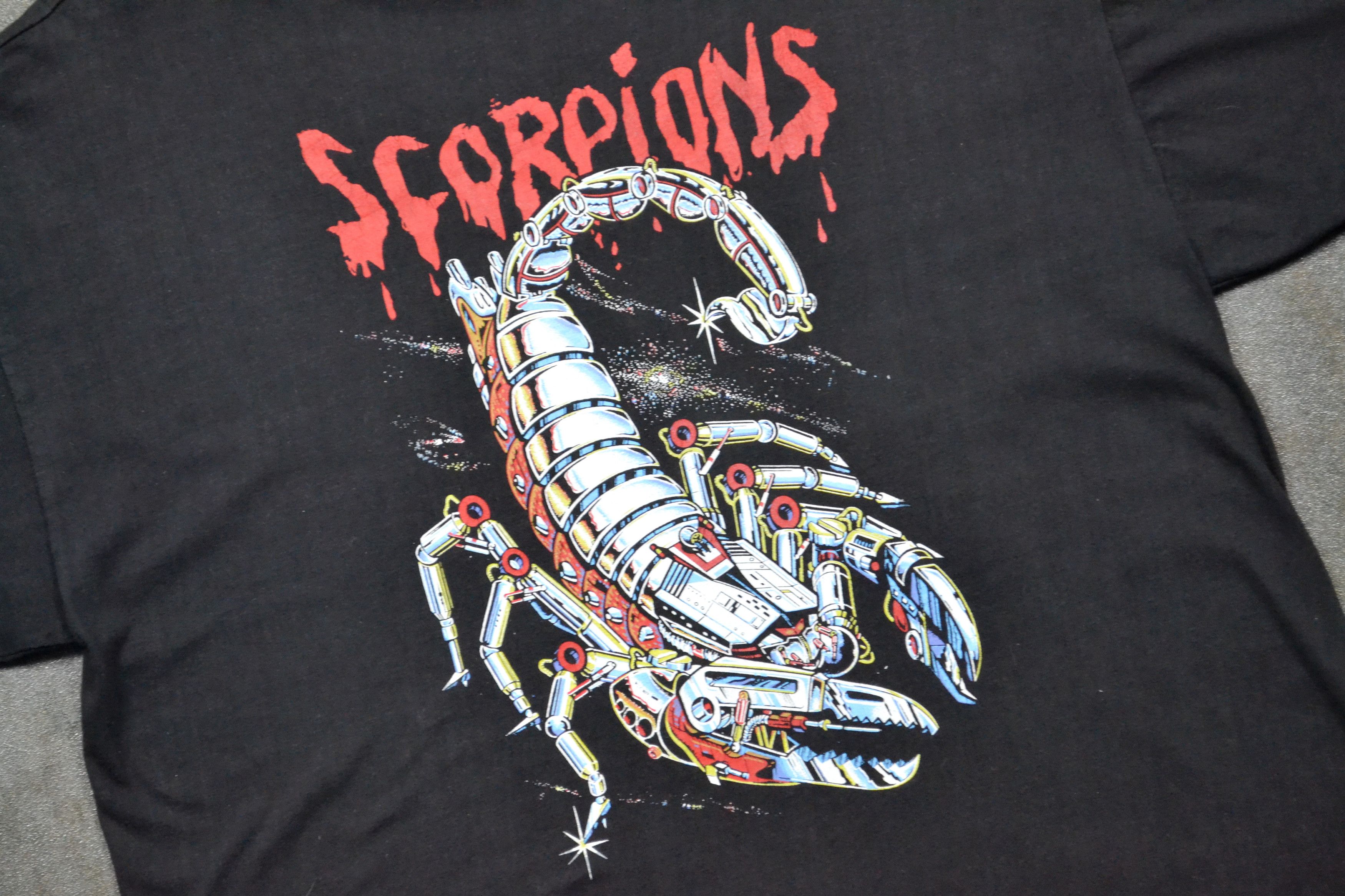 Vintage 80s Vintage 1988 Iron Maiden Seventh Son Scorpions Tour Tee Size US L / EU 52-54 / 3 - 11 Thumbnail