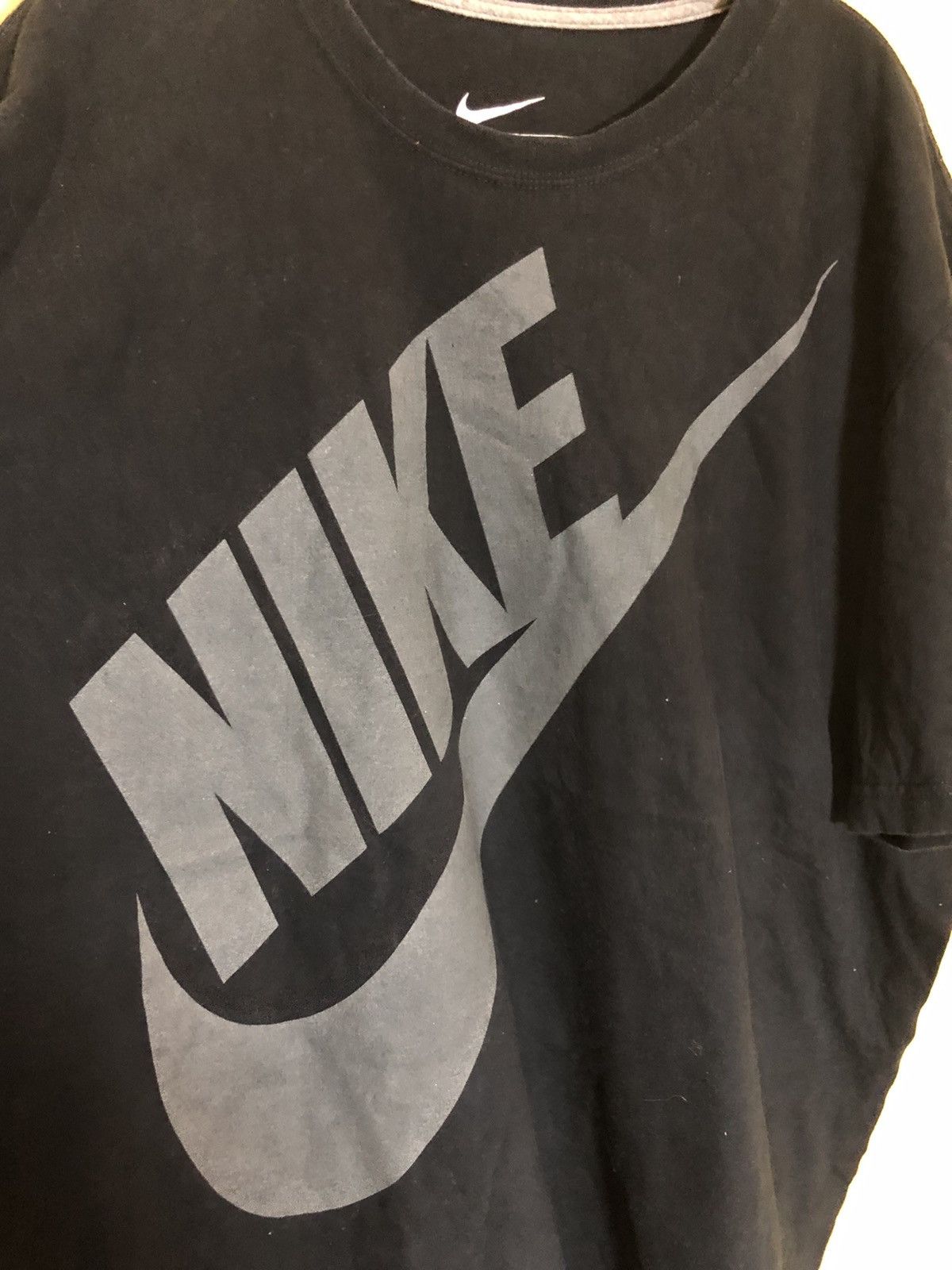 Nike NIKE TEE WITH REFLECTIONS BIG LOGO SIZE XXL Size US XXL / EU 58 / 5 - 3 Thumbnail