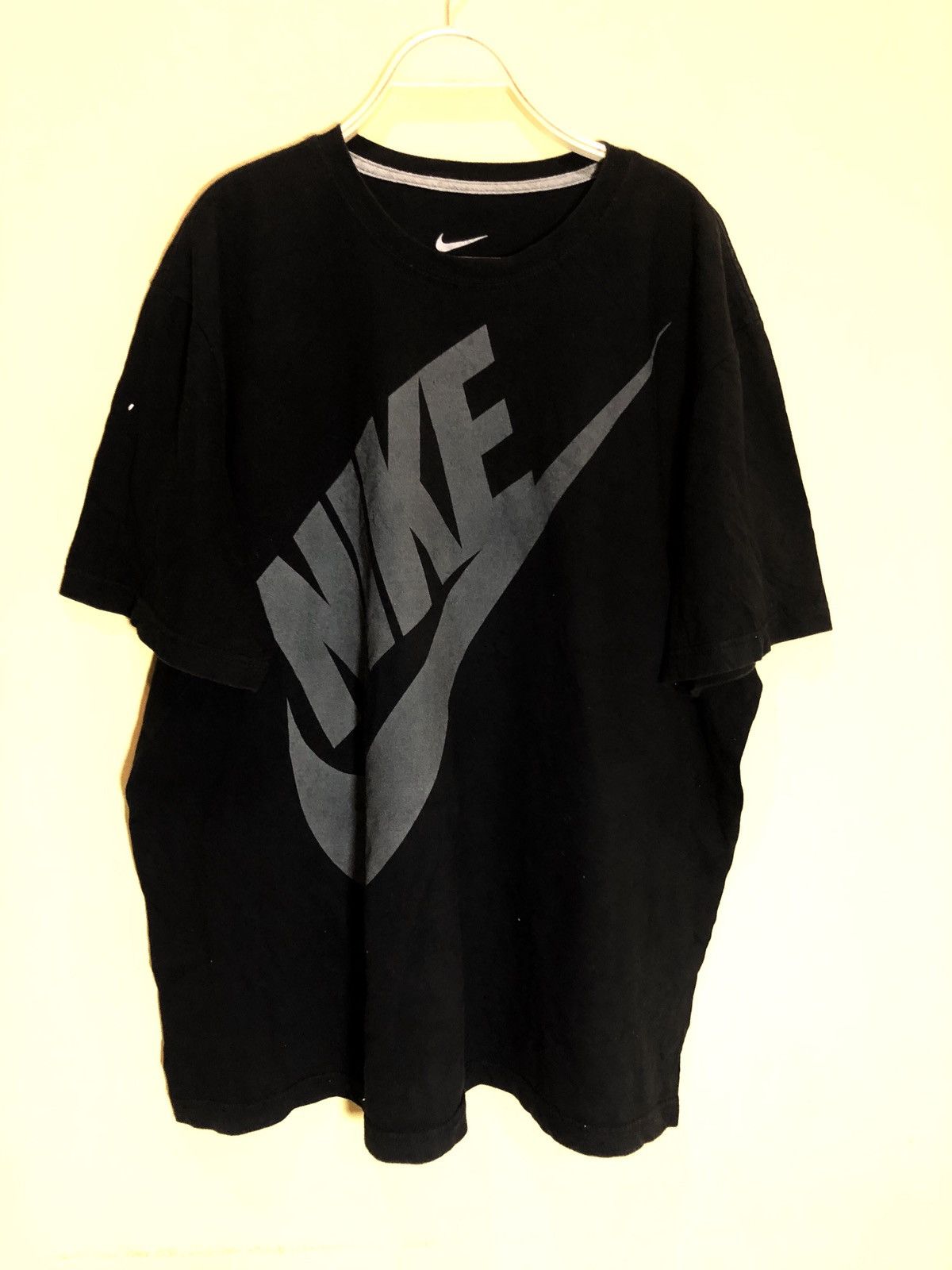 Nike NIKE TEE WITH REFLECTIONS BIG LOGO SIZE XXL Size US XXL / EU 58 / 5 - 1 Thumbnail