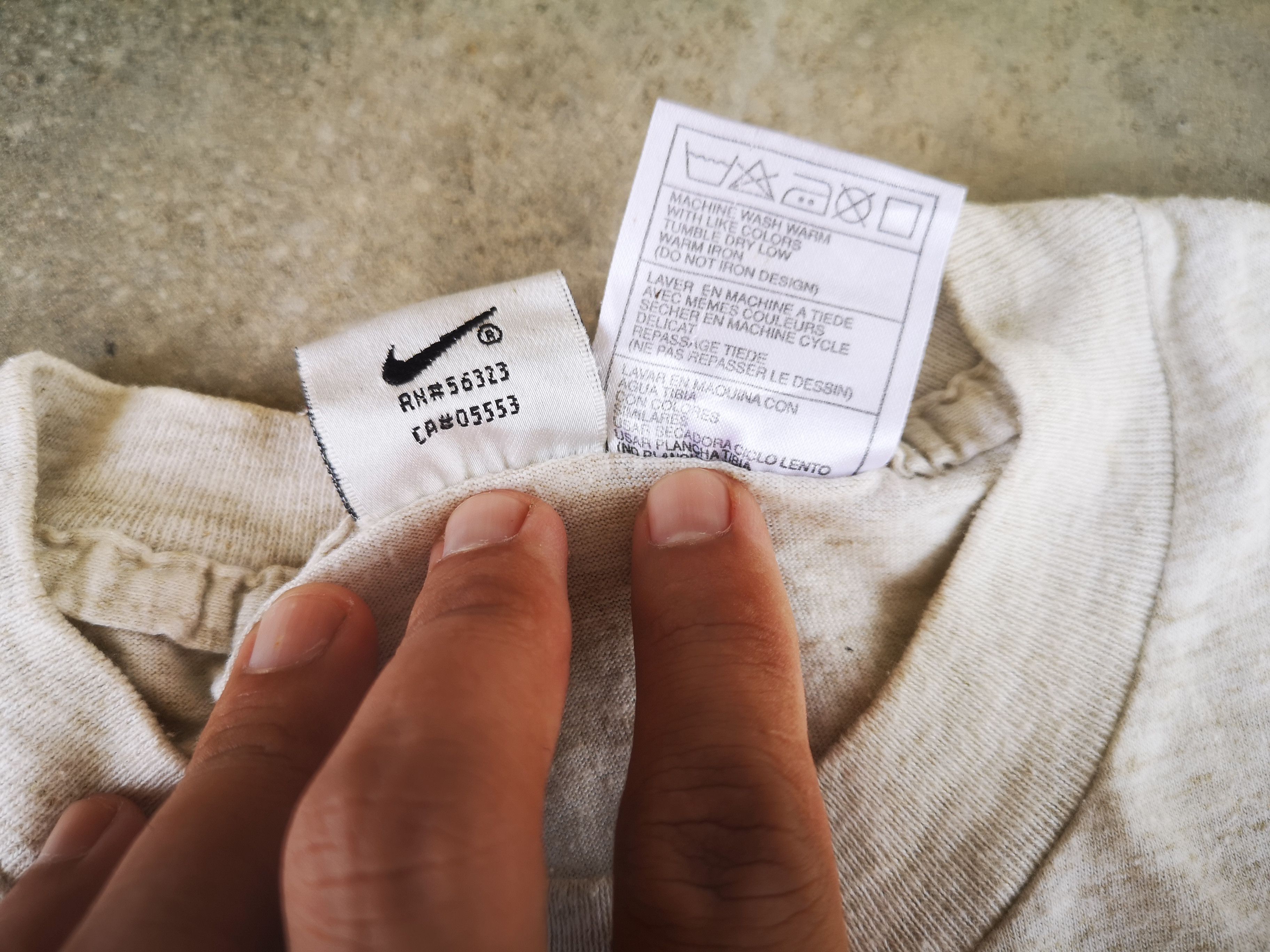 Nike Vintage nike swooh 90s big logo Size US M / EU 48-50 / 2 - 7 Thumbnail