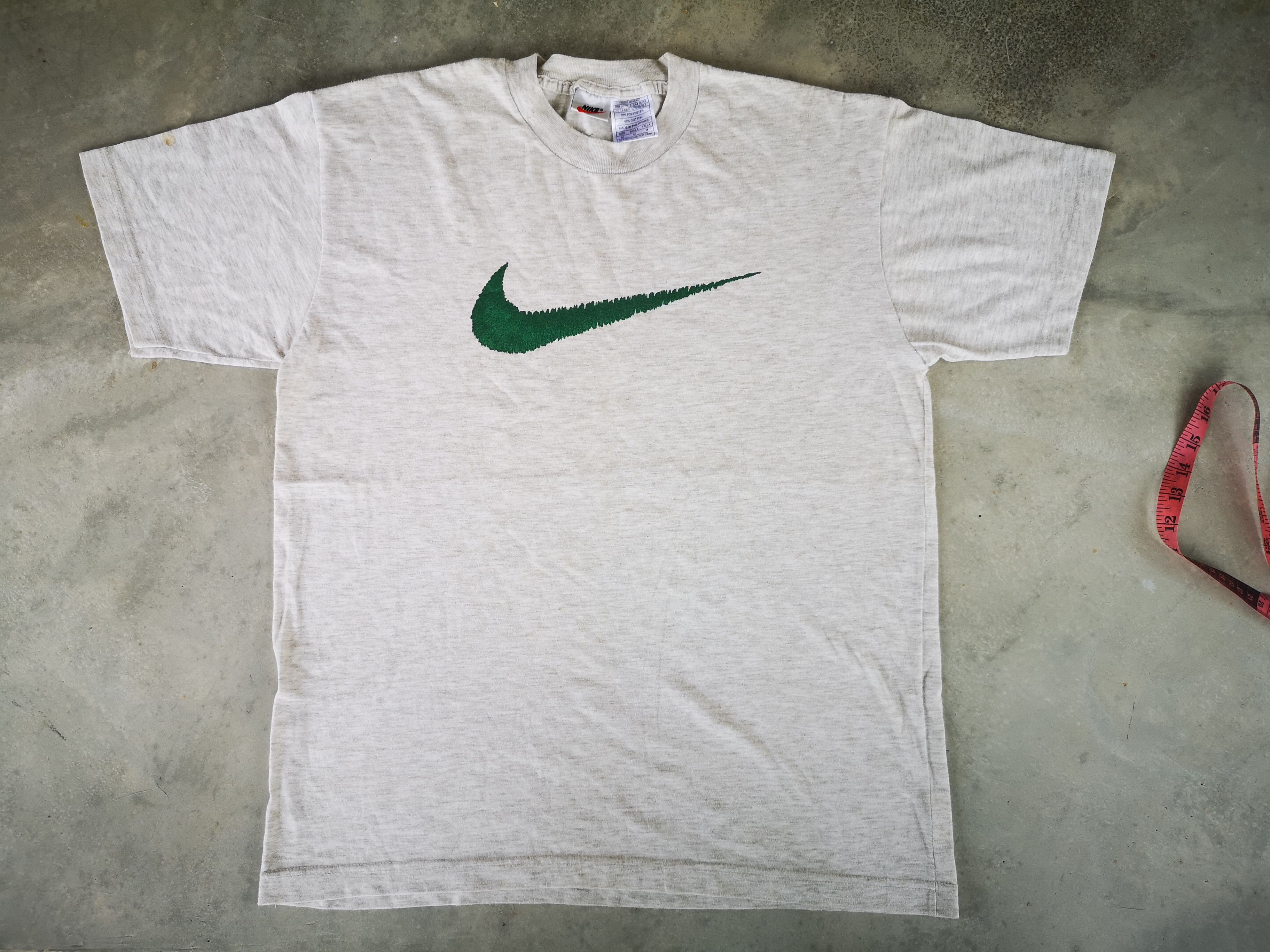 Nike Vintage nike swooh 90s big logo Size US M / EU 48-50 / 2 - 3 Thumbnail