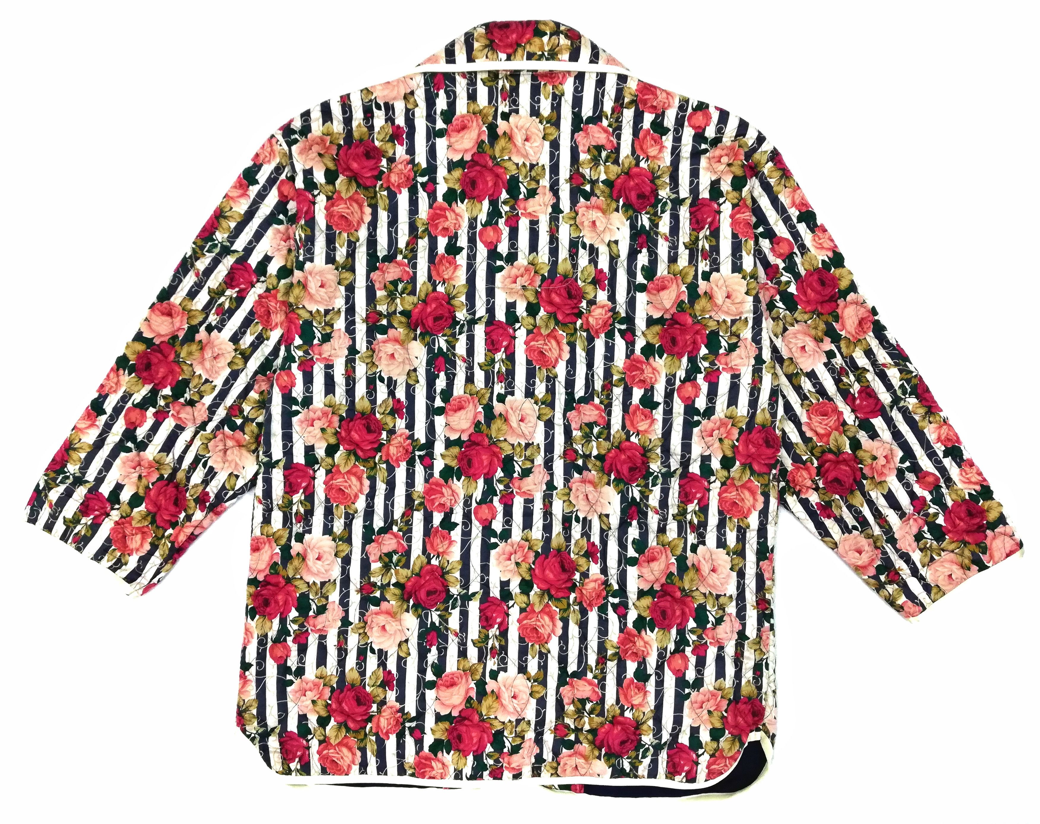 Burberry × Vintage 🔥OG Burberrys Full Print Rose Floral Quilted Blazers Coat Size US M / EU 48-50 / 2 - 11 Thumbnail