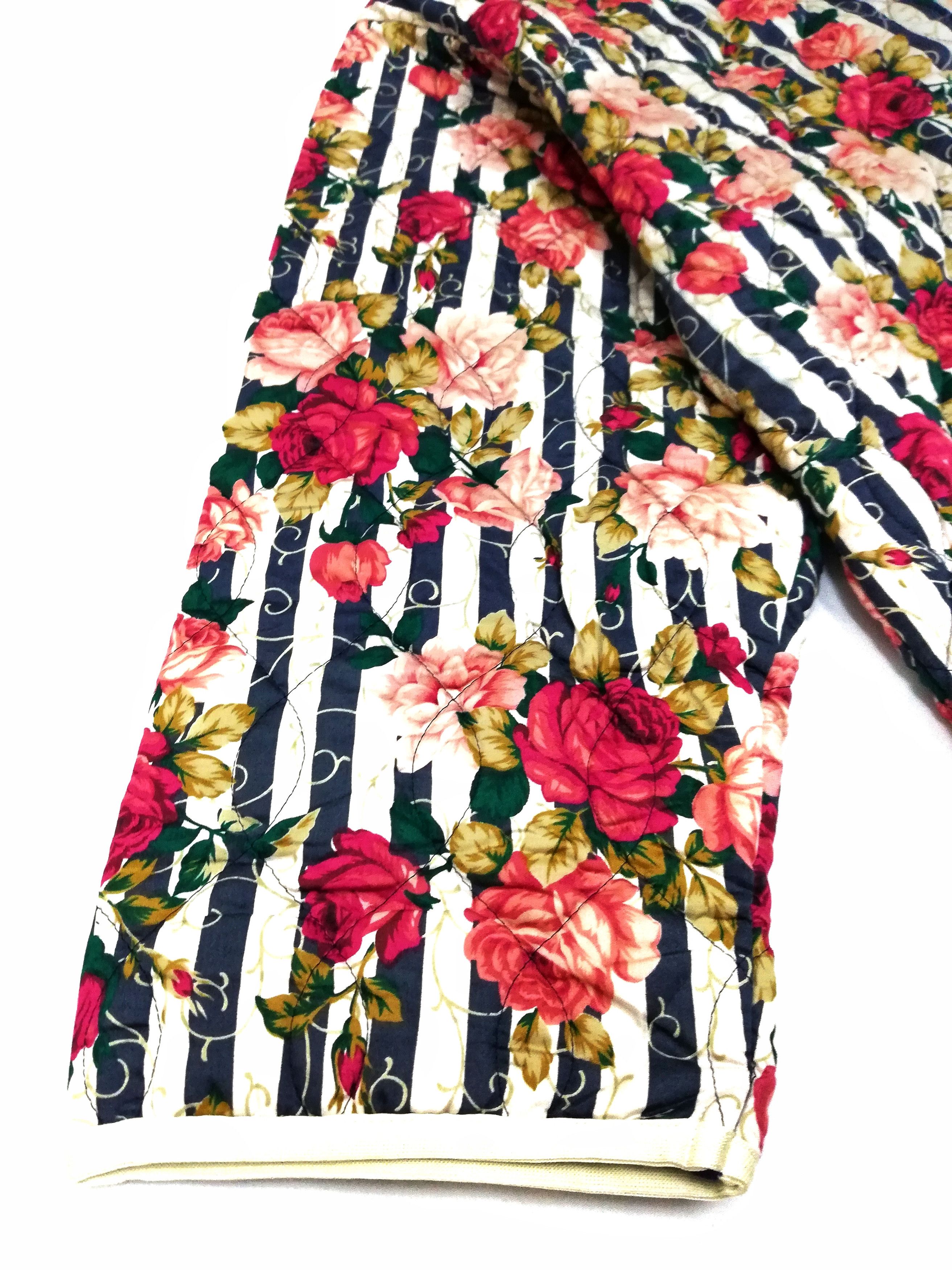 Burberry × Vintage 🔥OG Burberrys Full Print Rose Floral Quilted Blazers Coat Size US M / EU 48-50 / 2 - 14 Thumbnail