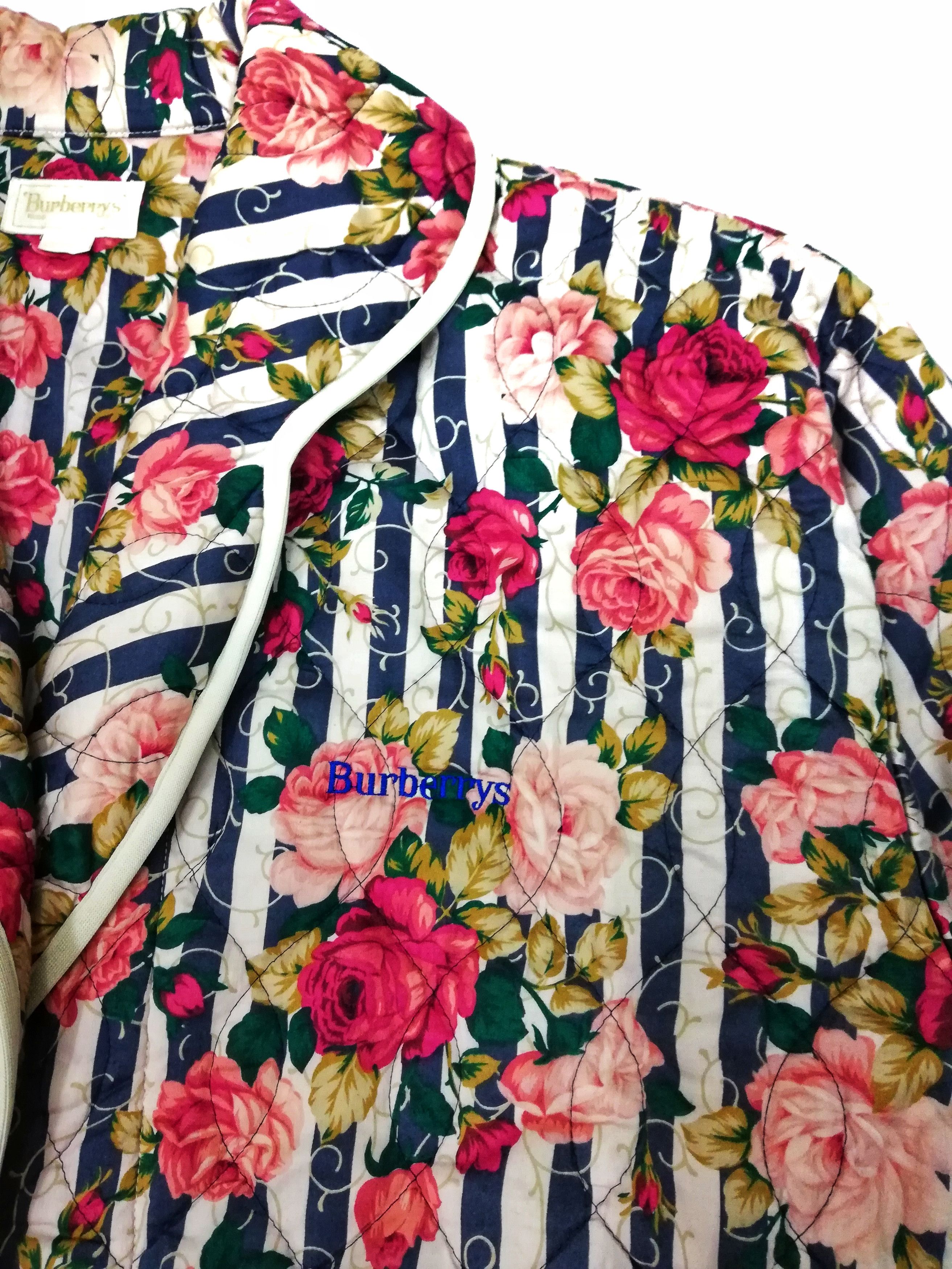 Burberry × Vintage 🔥OG Burberrys Full Print Rose Floral Quilted Blazers Coat Size US M / EU 48-50 / 2 - 4 Thumbnail