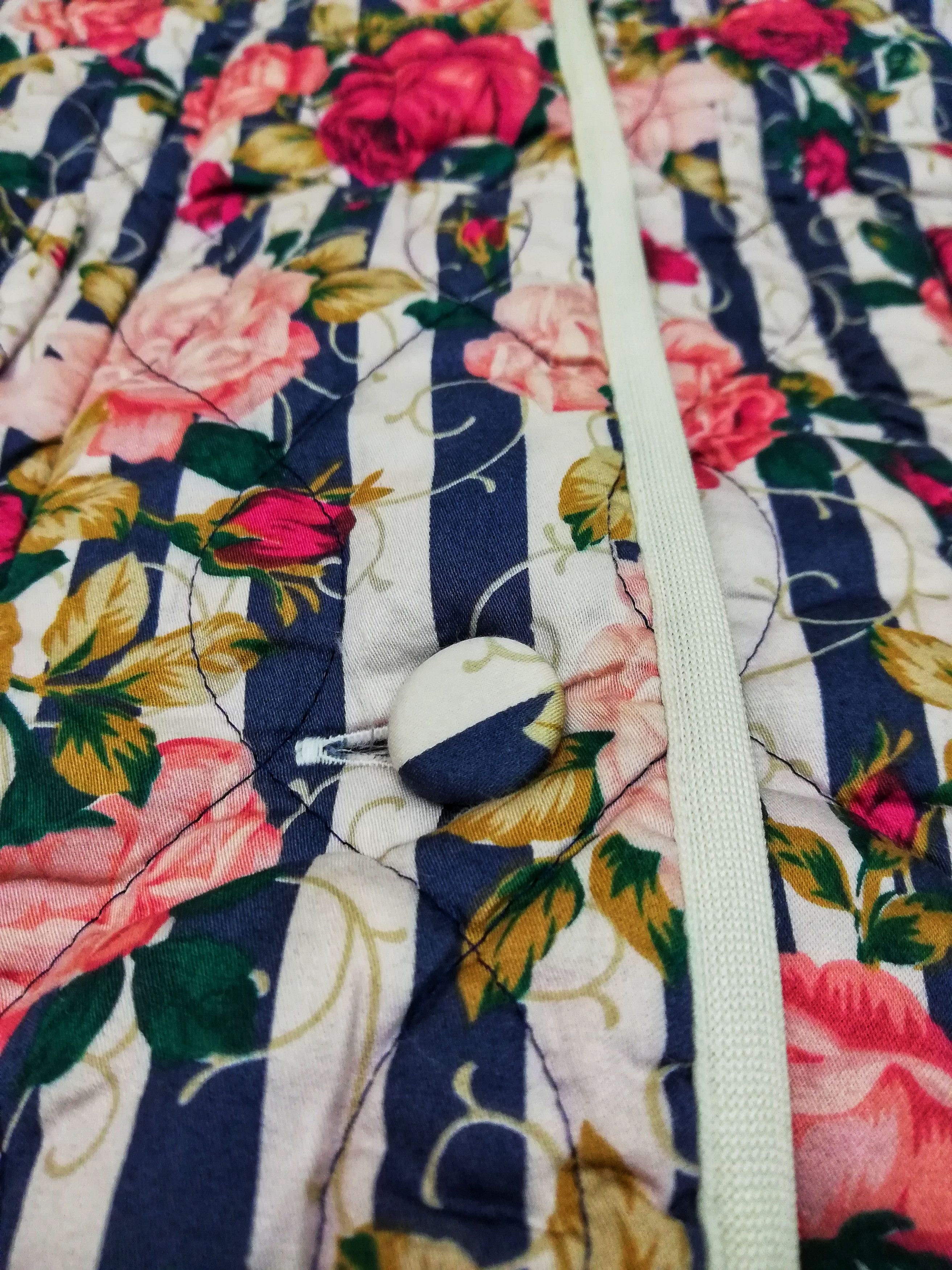 Burberry × Vintage 🔥OG Burberrys Full Print Rose Floral Quilted Blazers Coat Size US M / EU 48-50 / 2 - 6 Thumbnail