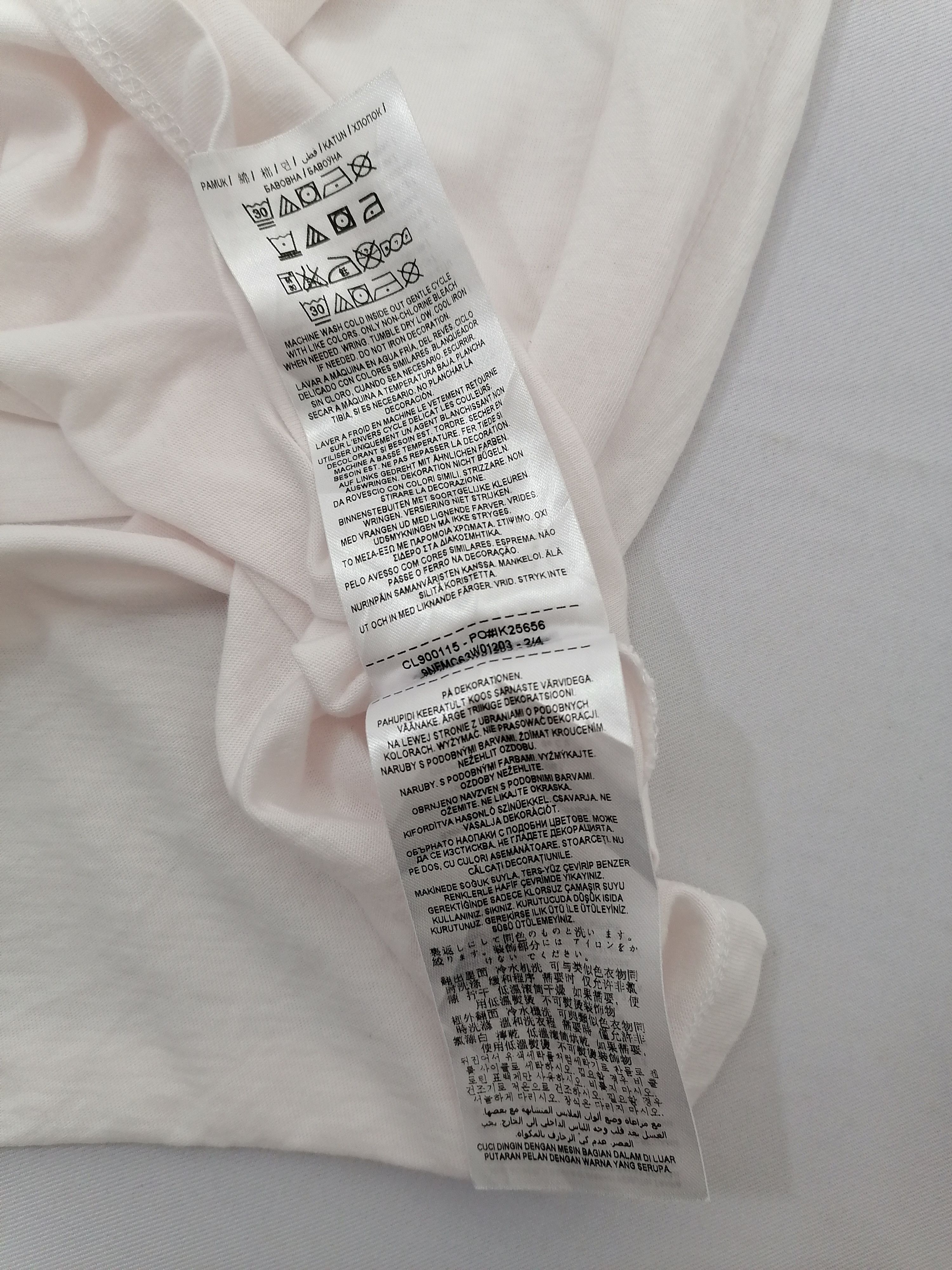 Guess Guess Big Logo Tee Size US L / EU 52-54 / 3 - 5 Thumbnail