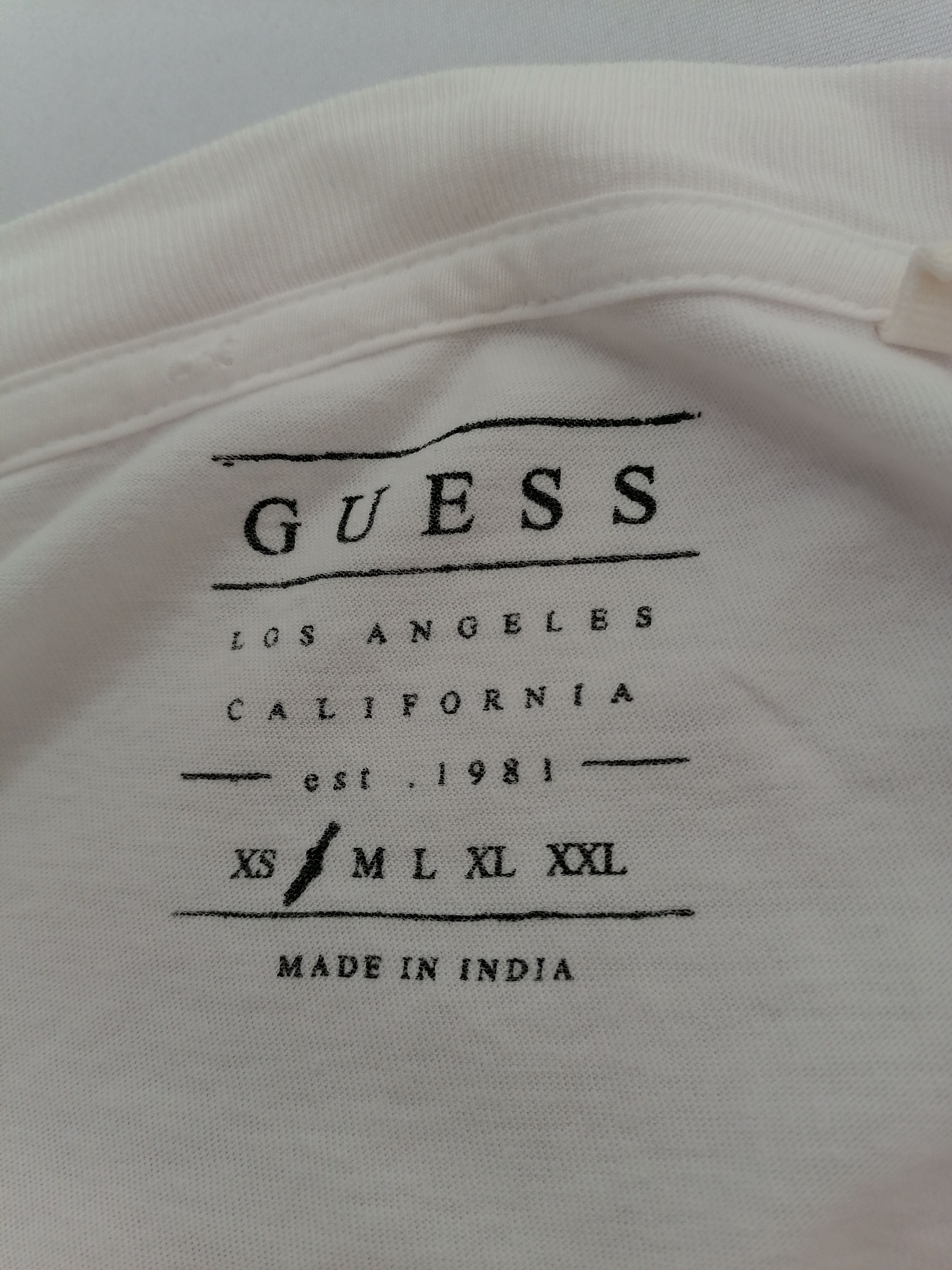 Guess Guess Big Logo Tee Size US L / EU 52-54 / 3 - 3 Thumbnail