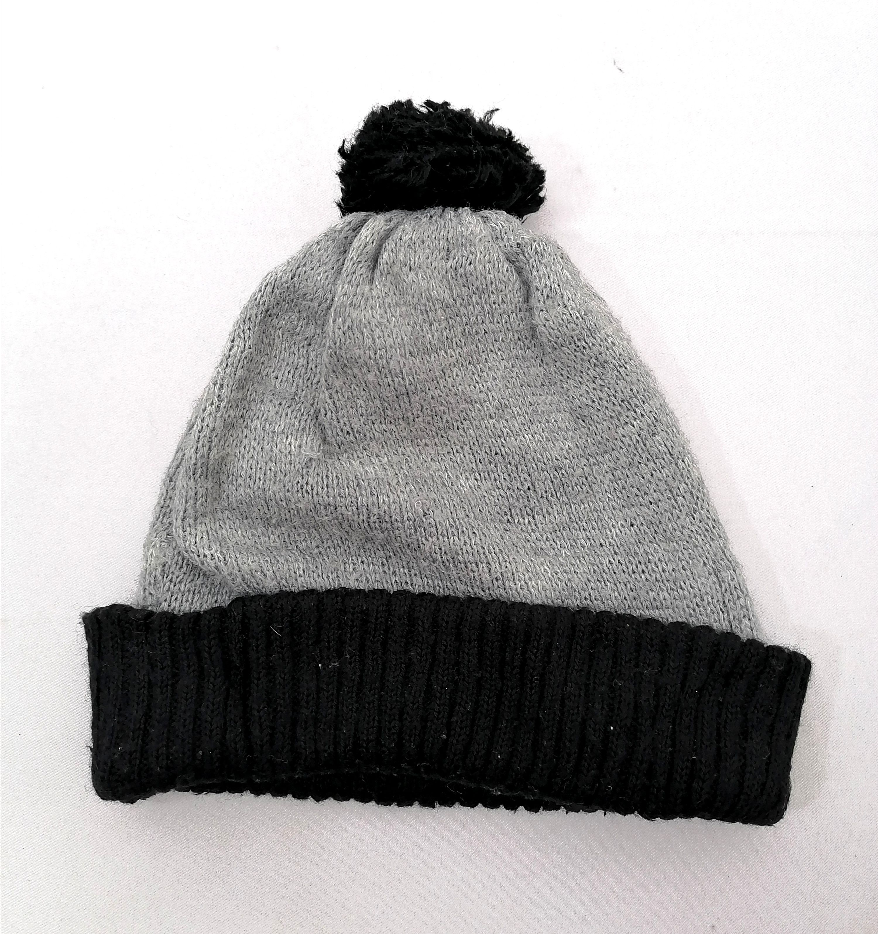 Disney × Mickey Mouse × Vintage Mickey Mouse Beanie Hat Size ONE SIZE - 2 Thumbnail