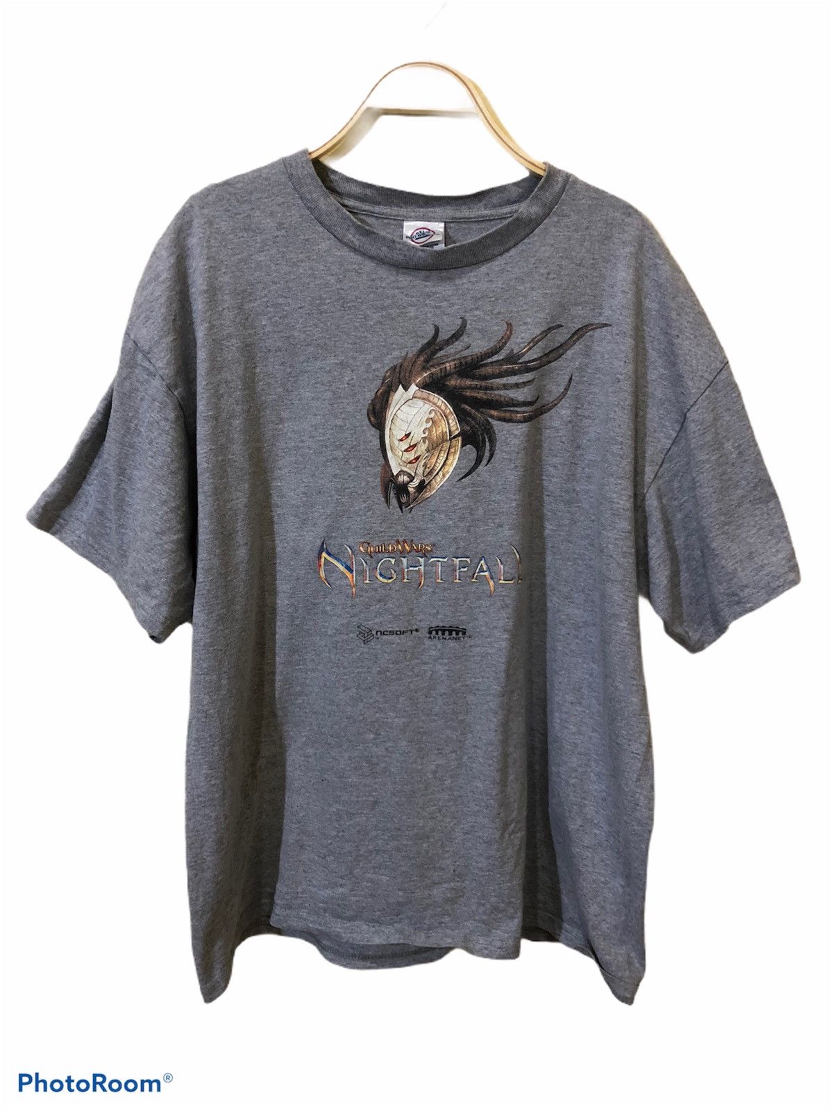 The Game × Vintage GUILD WARS NIGHTFALL promo game tees size XL Size US XL / EU 56 / 4 - 1 Thumbnail