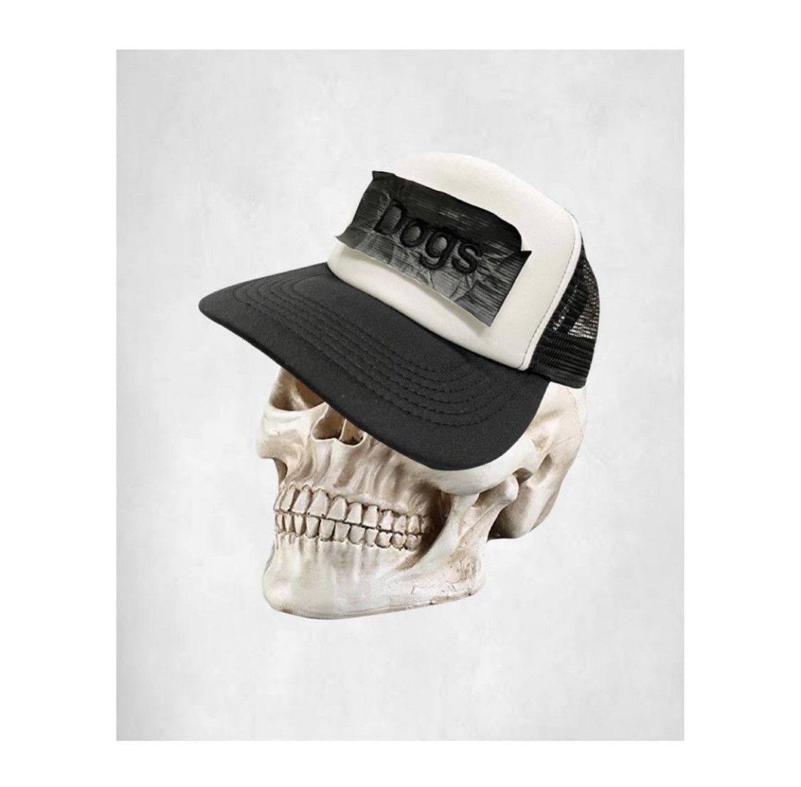 Japanese Brand Dogs Trucker Hat Size ONE SIZE - 1 Thumbnail