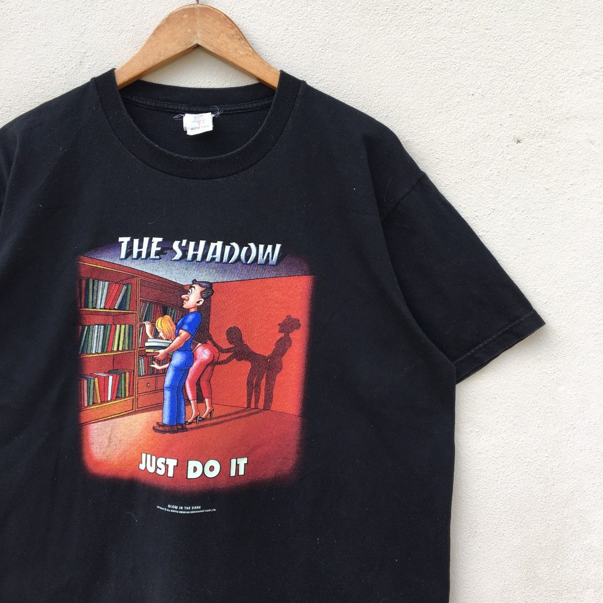 Vintage Vintage THE SHADOW JUST DO IT SEX POSITION T-Shirt Size US L / EU 52-54 / 3 - 3 Thumbnail