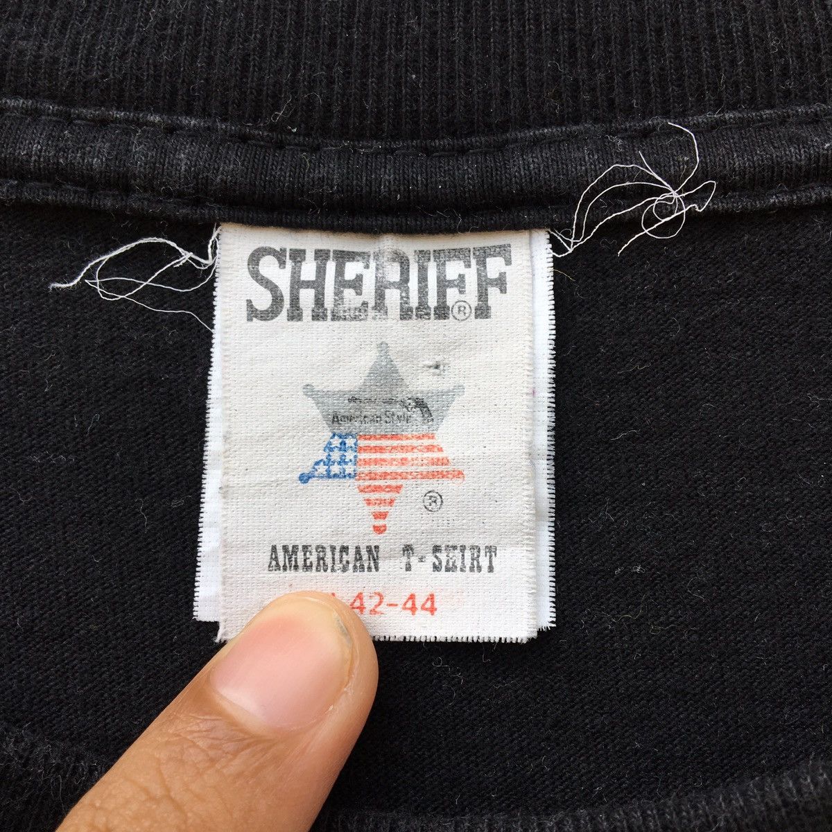Vintage Vintage THE SHADOW JUST DO IT SEX POSITION T-Shirt Size US L / EU 52-54 / 3 - 9 Thumbnail