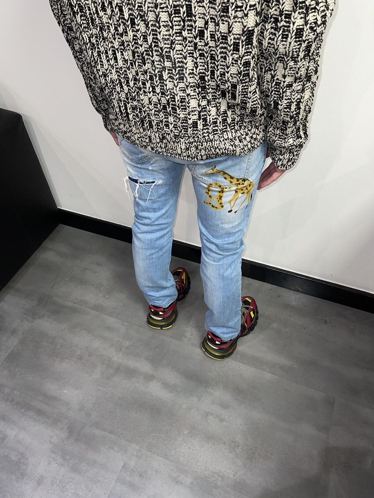 John Galliano Galliano Distressed Giraffe Logo Indigo Denim Pants Size US 33 - 5 Thumbnail